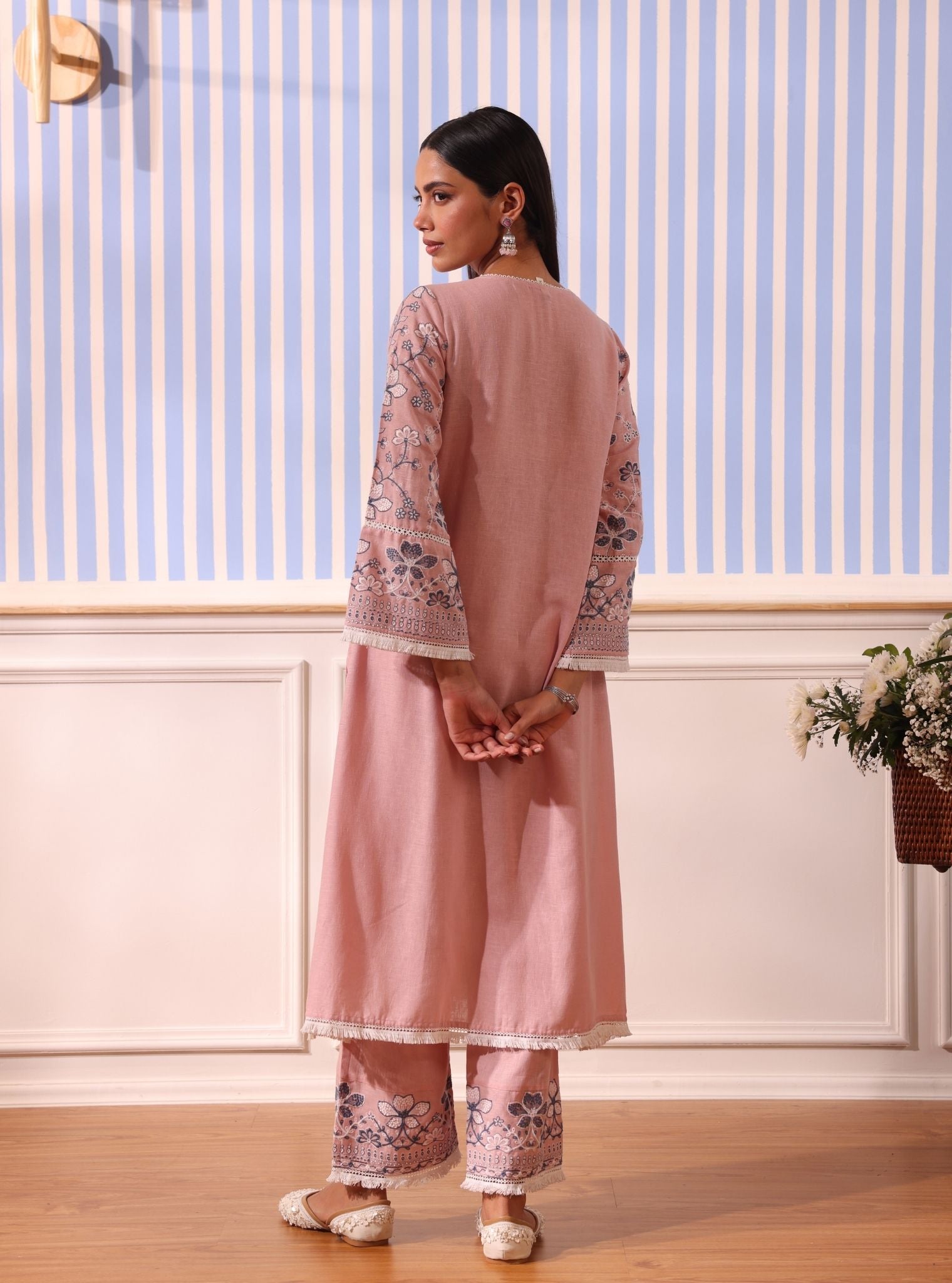 Mulmul Linen Vania Pink Kurta With Mulmul Linen Vania Pink Pant