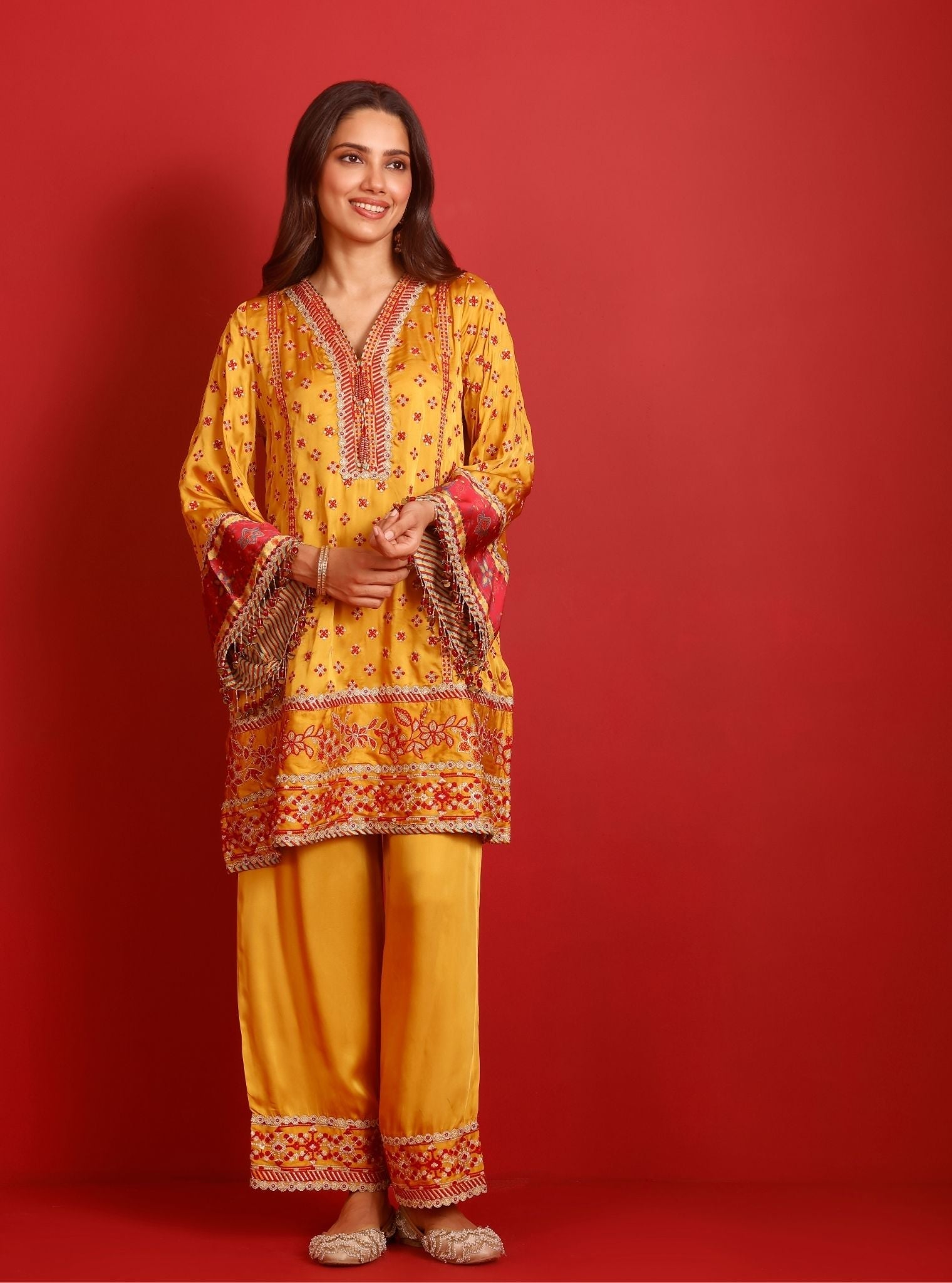 Hesi Cupro Satin Mustard Kurta Set