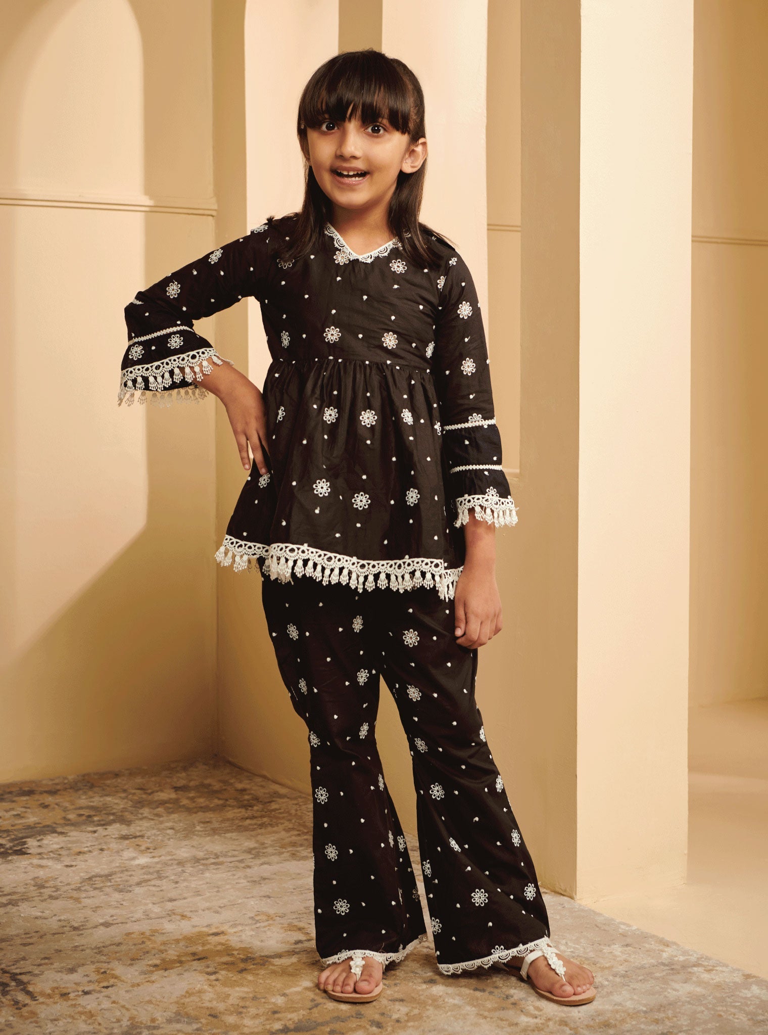 Mulmul Cotton Emme Black Kurta With Emme Black Pyajama