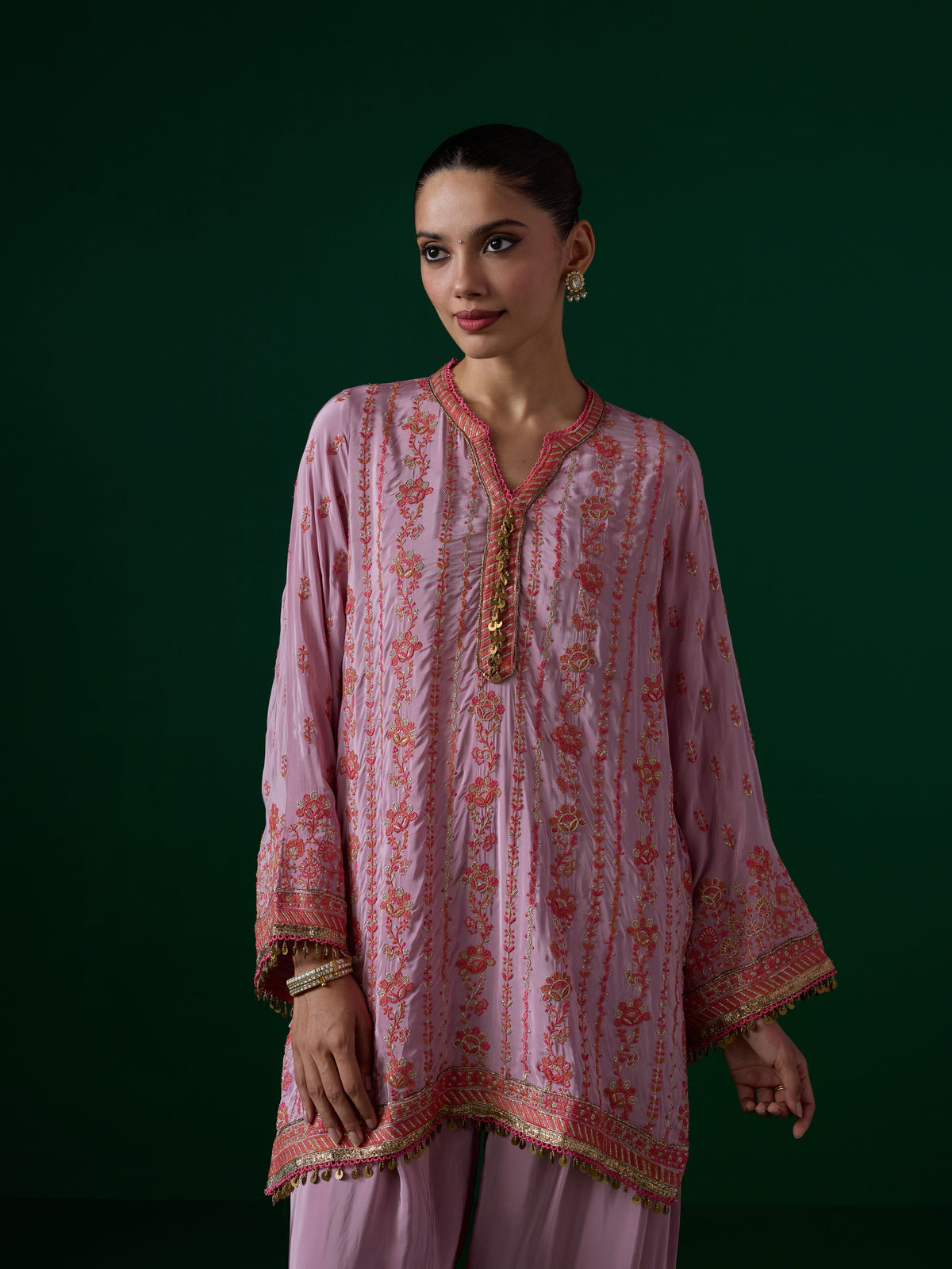 Pralika Crepe Lilac Kurta Set