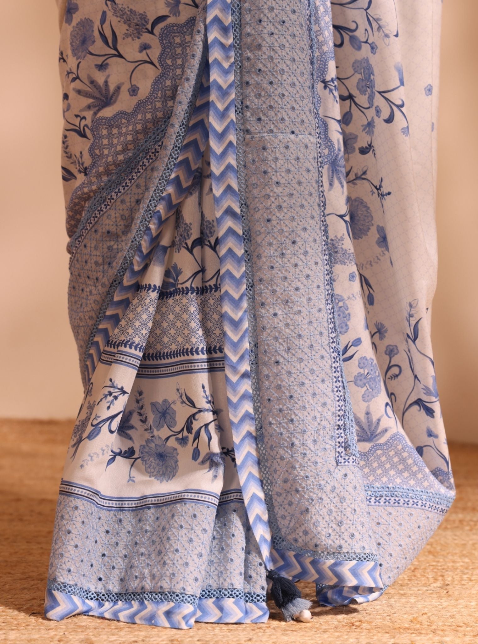 Mulmul Lawn Niri White Saree