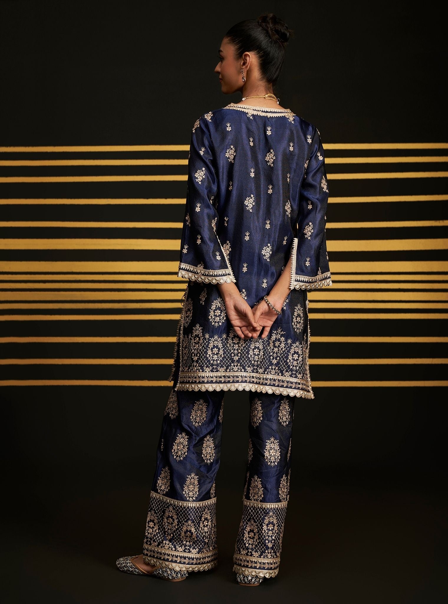 Vaari Tissue Linen Satin Navy Pant