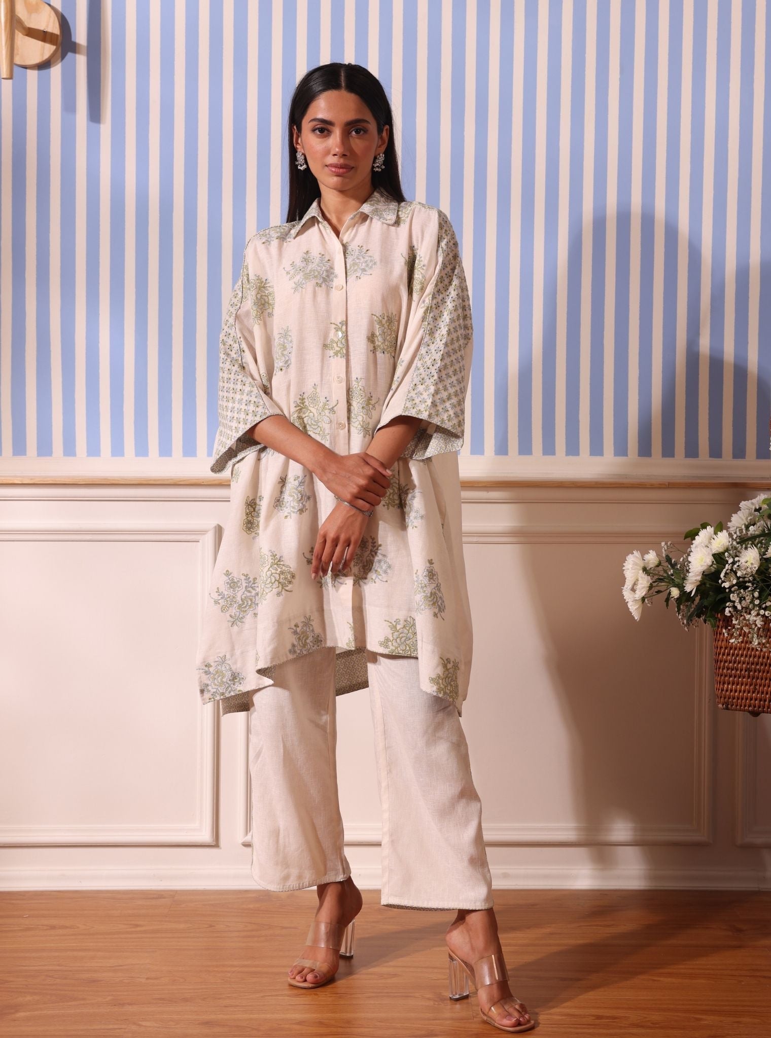 Mulmul Linen Gema White Kurta With Mulmul Linen Gema White Pant