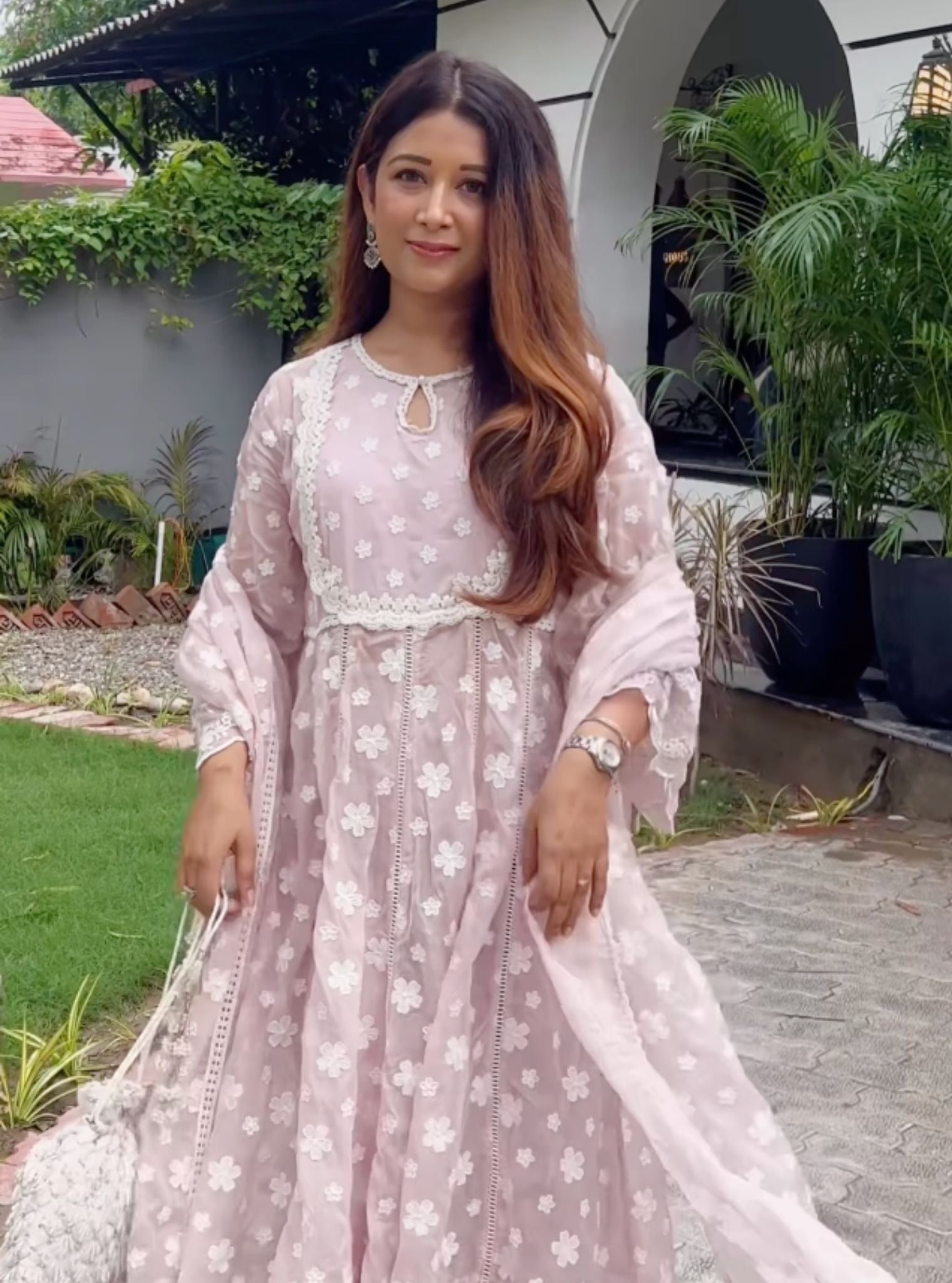 Mulmul Organza Souri Dusty Pink Anarkali Kurta With Mulmul Cotton Souri Dusty Pink Pant