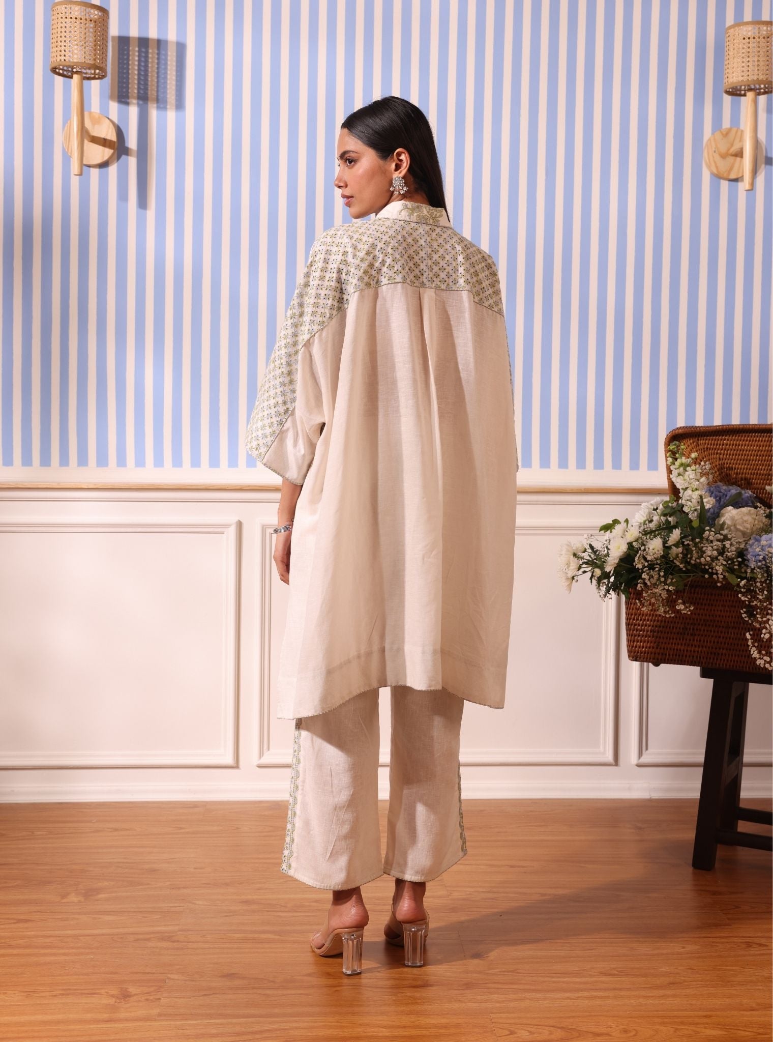 Mulmul Linen Gema White Kurta With Mulmul Linen Gema White Pant