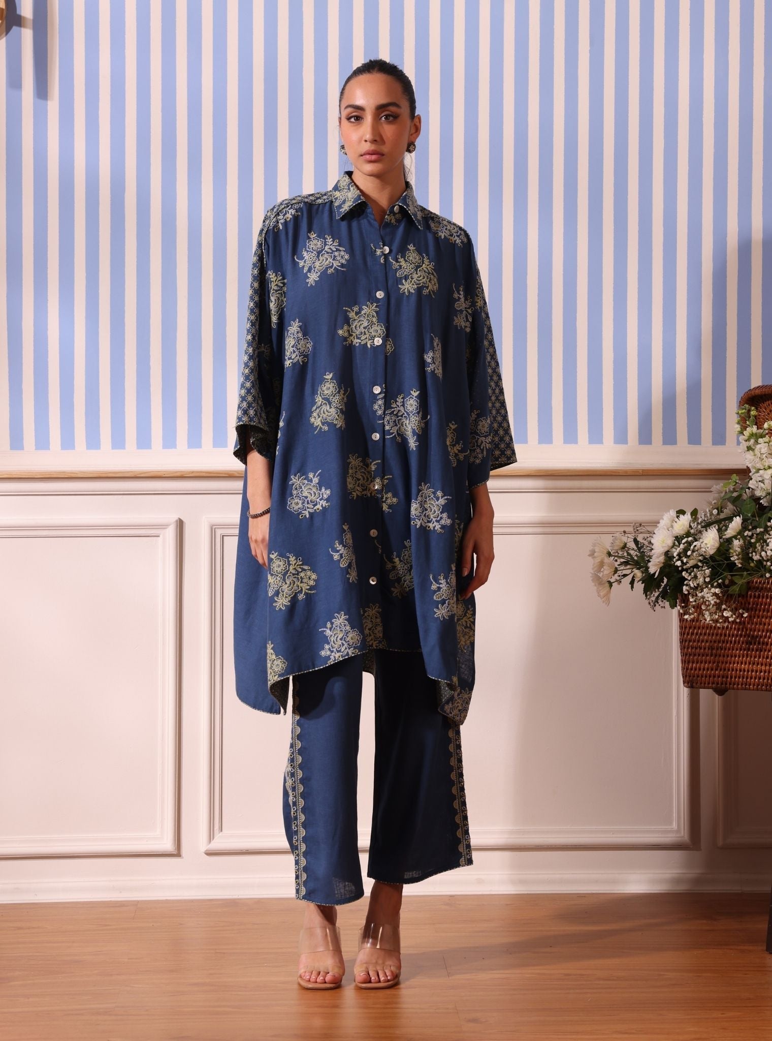 Mulmul Linen Gema Navy Kurta With Mulmul Linen Gema Navy Pant