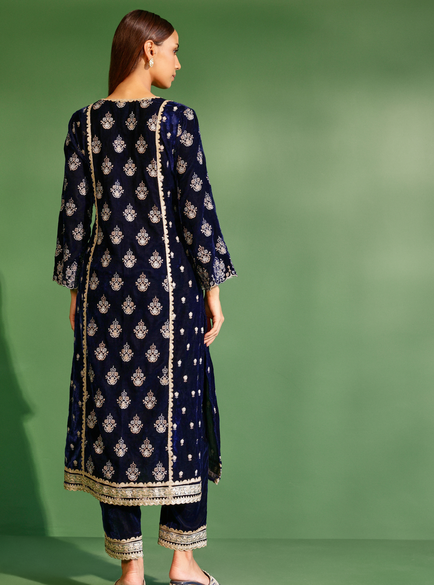 Mulmul Velvet Ghazal Navy Kurta With Mulmul Velvet Ghazal Navy Pant