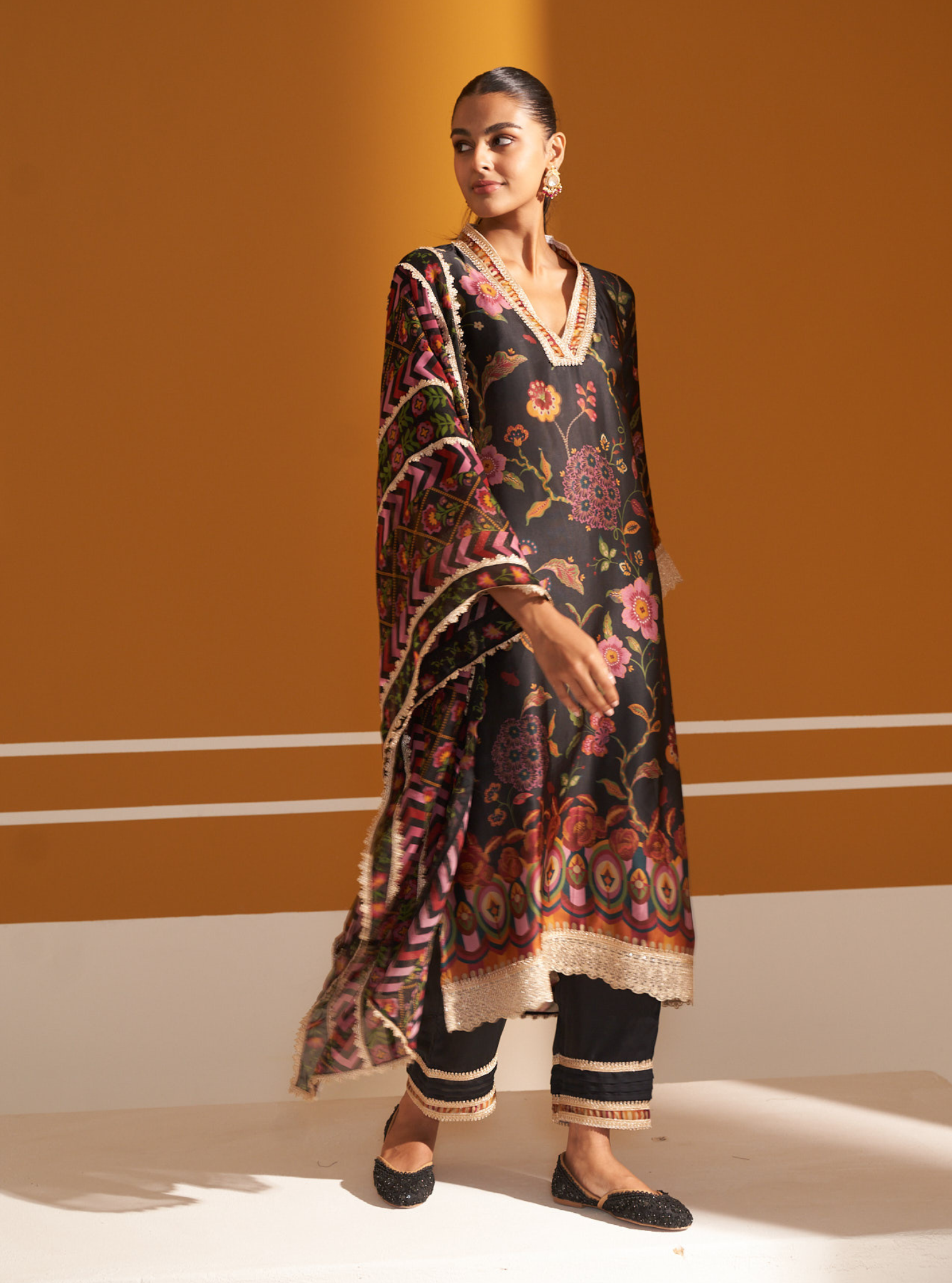 Mulmul Cupro Satin Printed Diantha Black Kurta With Mulmul Cupro Satin Printed Diantha Black Pant