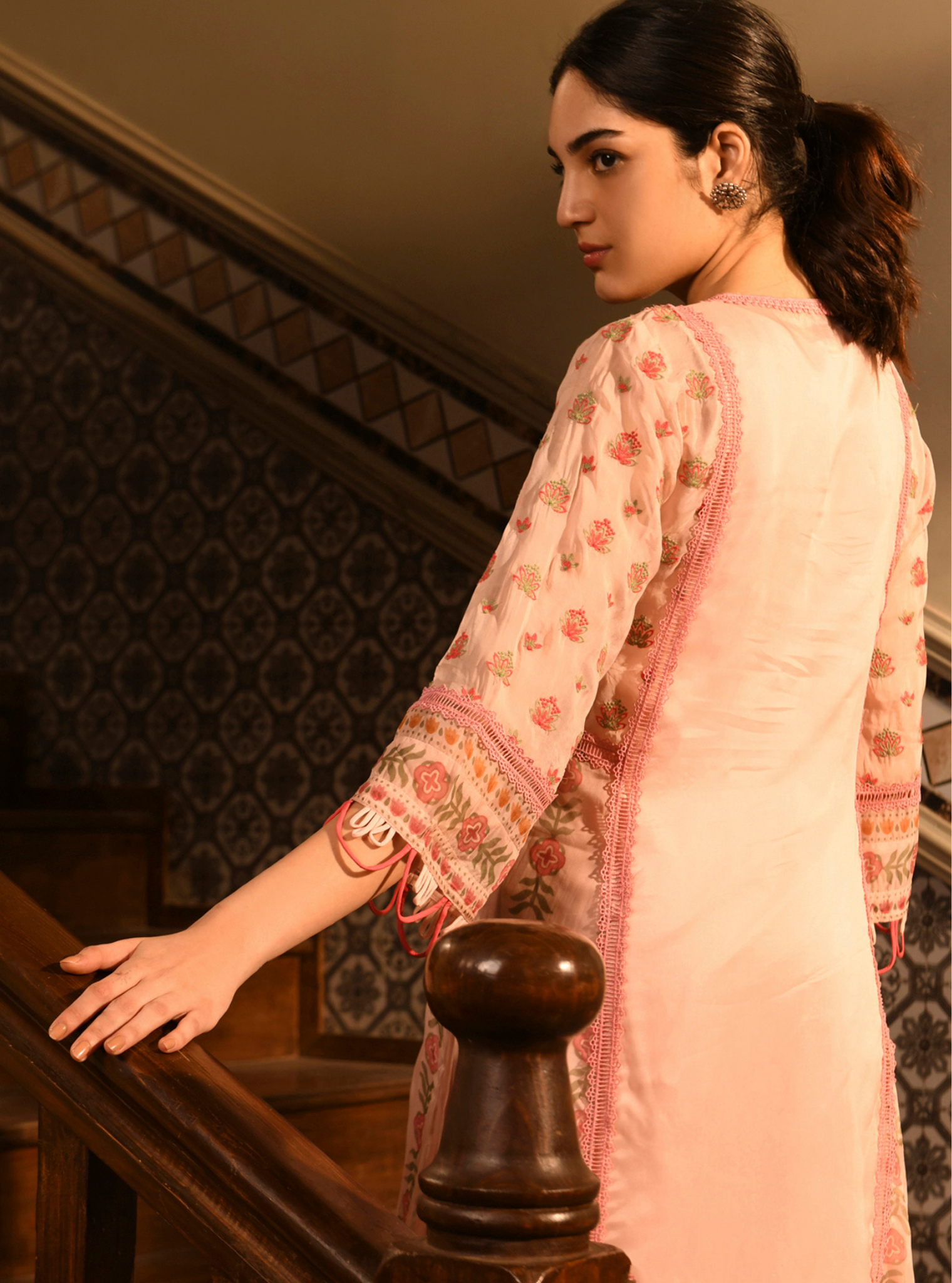 Mulmul Organza Padmini Pink Kurta With Mulmul Cotton Padmini Pink Pant