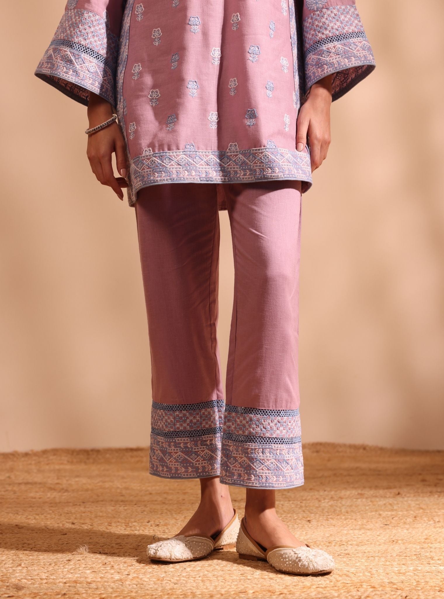 Mulmul Linen Pema Lilac kurta With Mulmul Linen Pema Lilac Pant