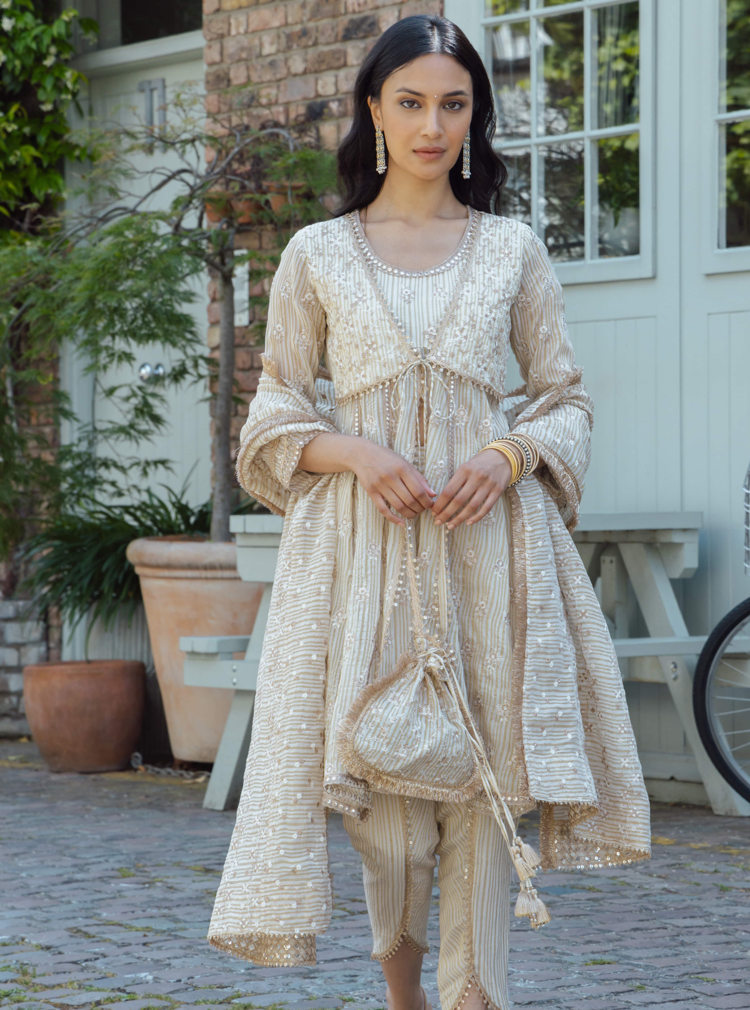 Mulmul Banarsi Finsbury Off White Short Anarkali Kurta With Finsbury Off White Dhoti Pant