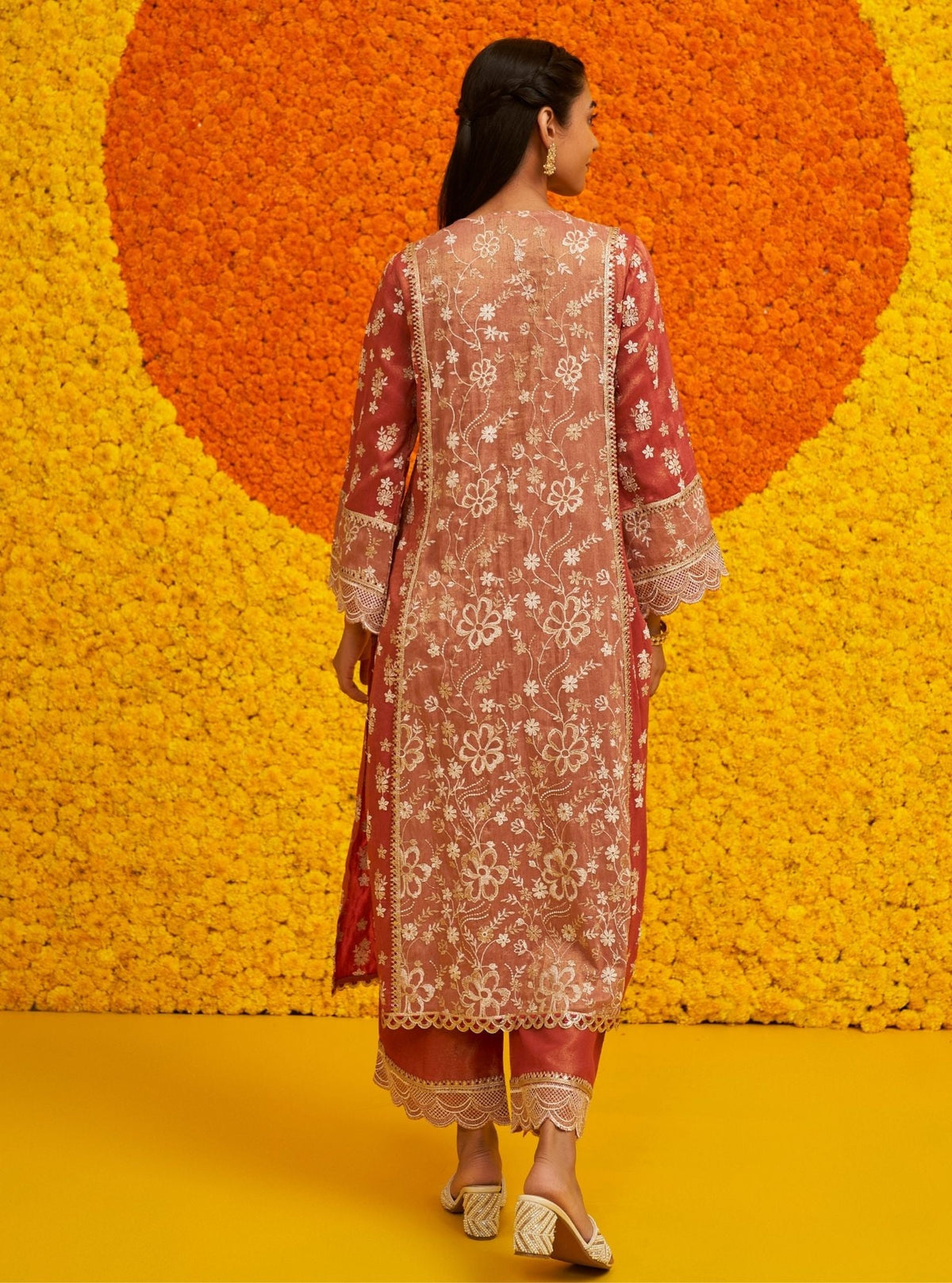 Sadke Tissue Linen Satin Red Kurta Set