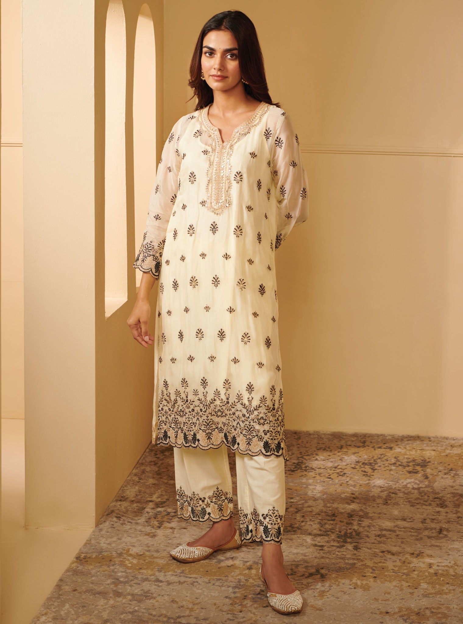 Mulmul Organza Surana Off White Kurta With Mulmul Pima Satin Surana Off White Pant