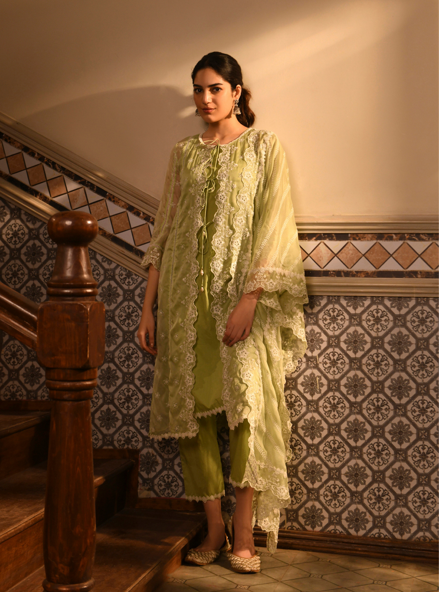 Mulmul Organza Paheli Green Kurta With Mulmul Cotton Paheli Green Pant