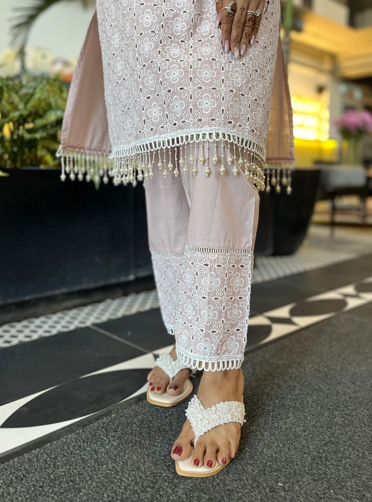 Mulmul Cotton Danira Pink Kurta With Mulmul Cotton Danira Pink Pant