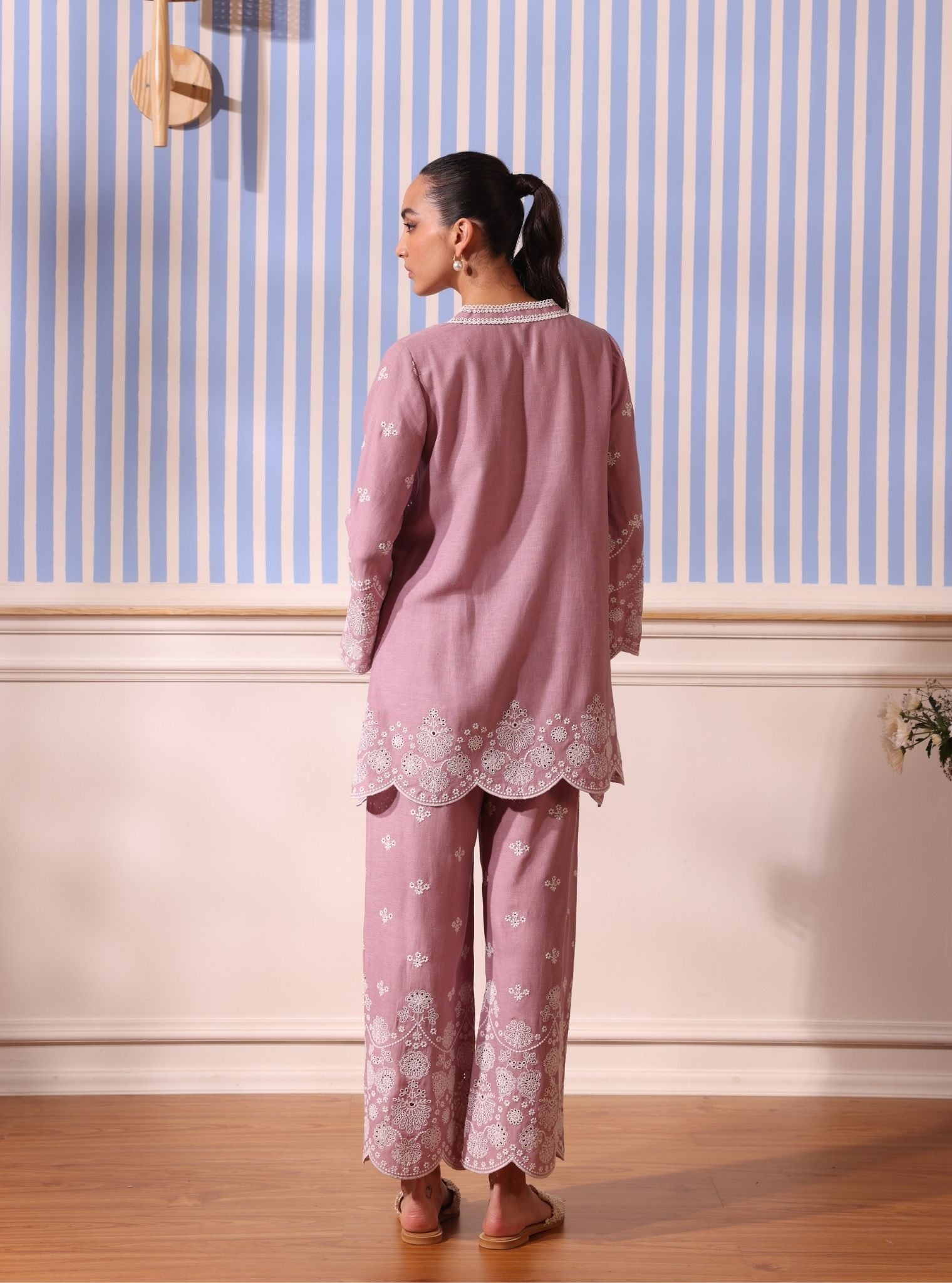 Mulmul Linen Billie Lilac Top With Mulmul Linen Billie Lilac Pant