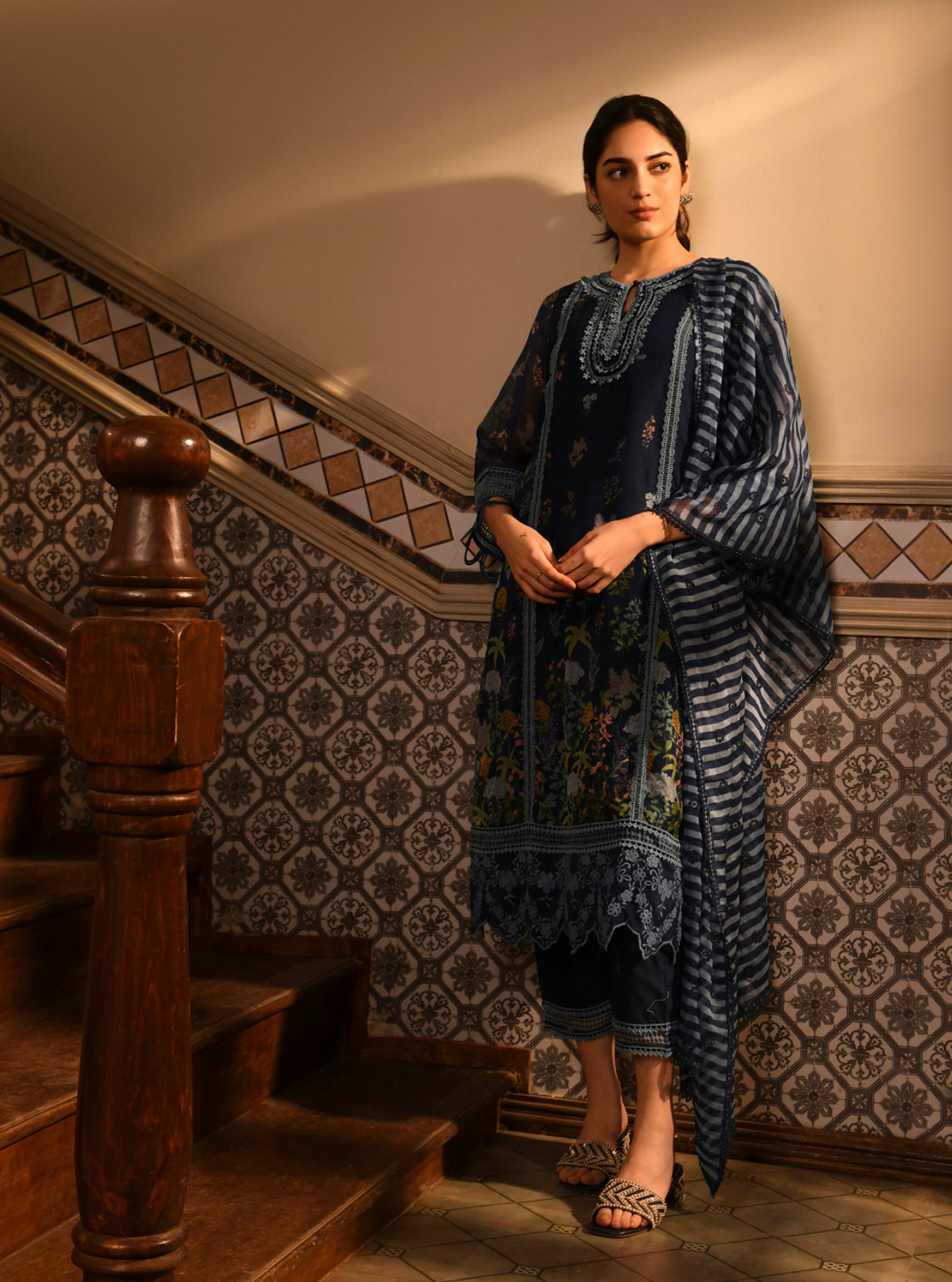 Mulmul Organza Neda Navy Printed Kurta With Mulmul Cotton Neda Navy Pant