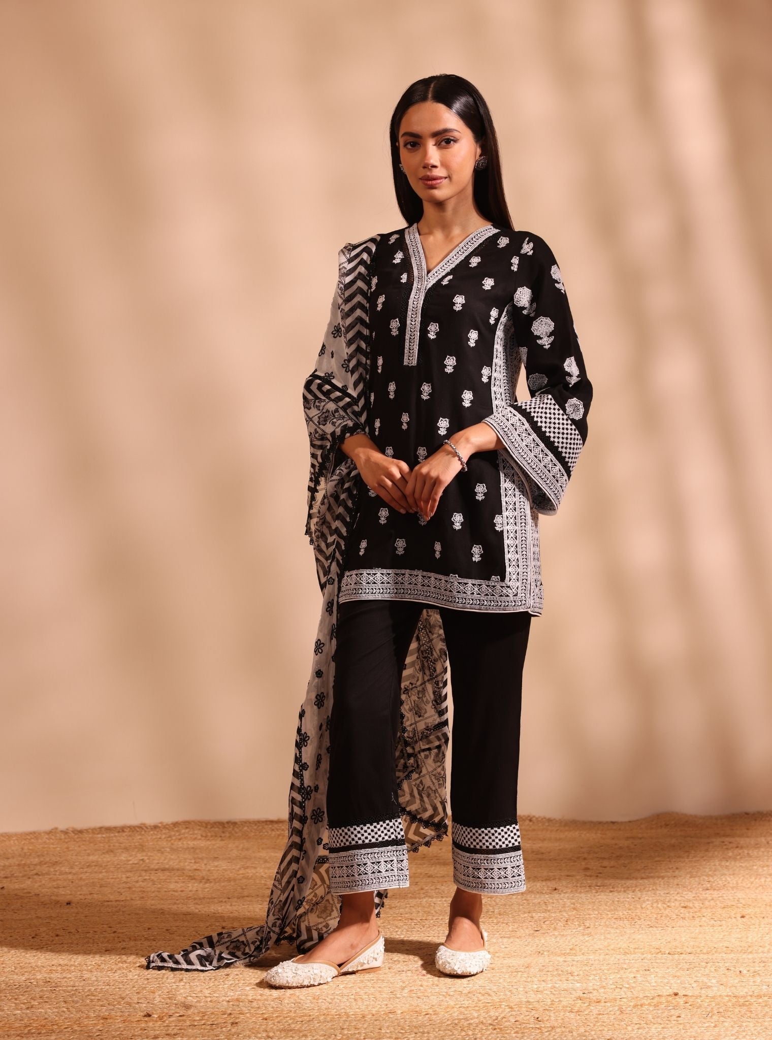 Mulmul Linen Pema Black kurta With Mulmul Linen Pema Black Pant