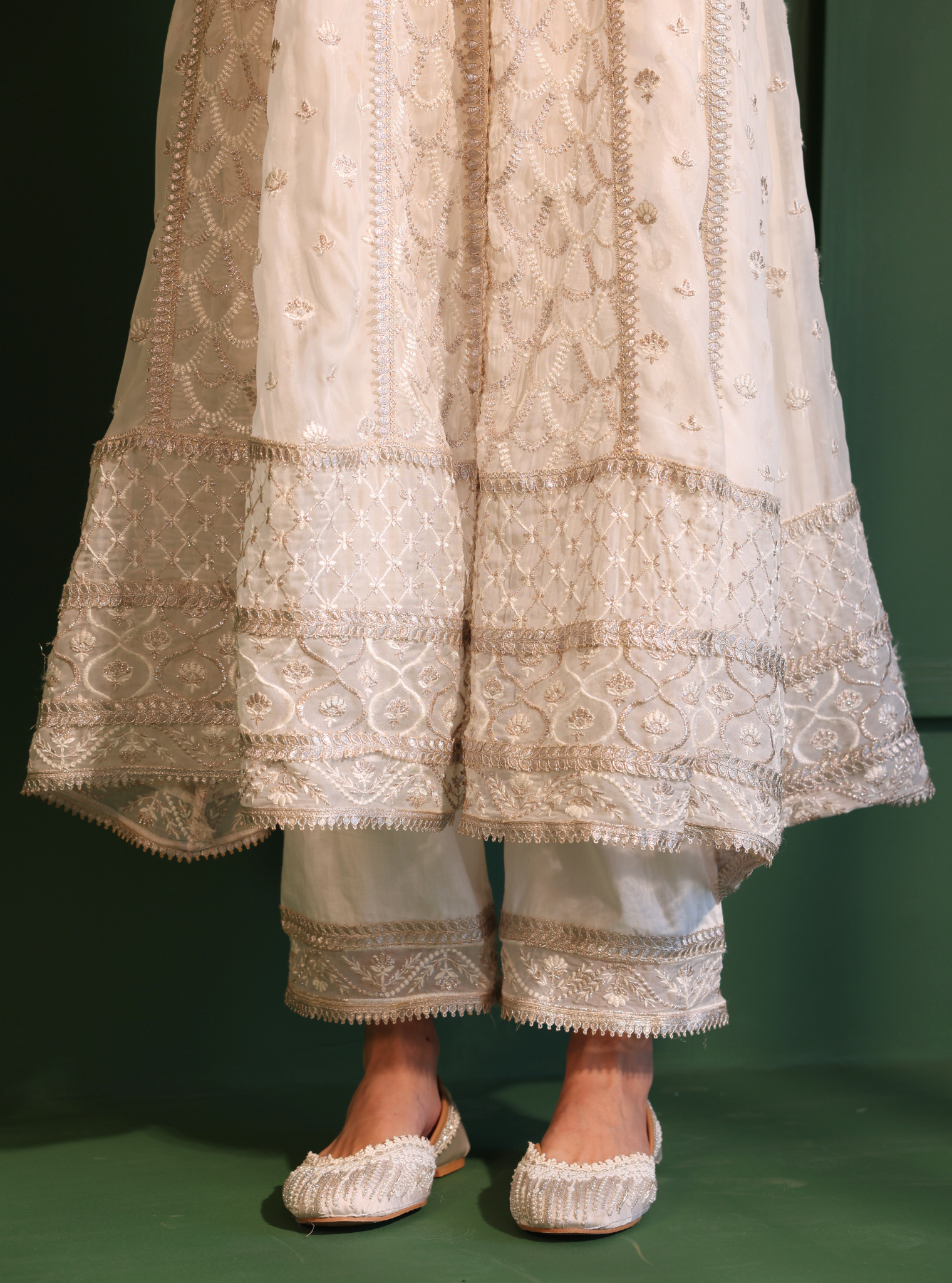 Dilruba Organza Off White Anarkali Kurta Set