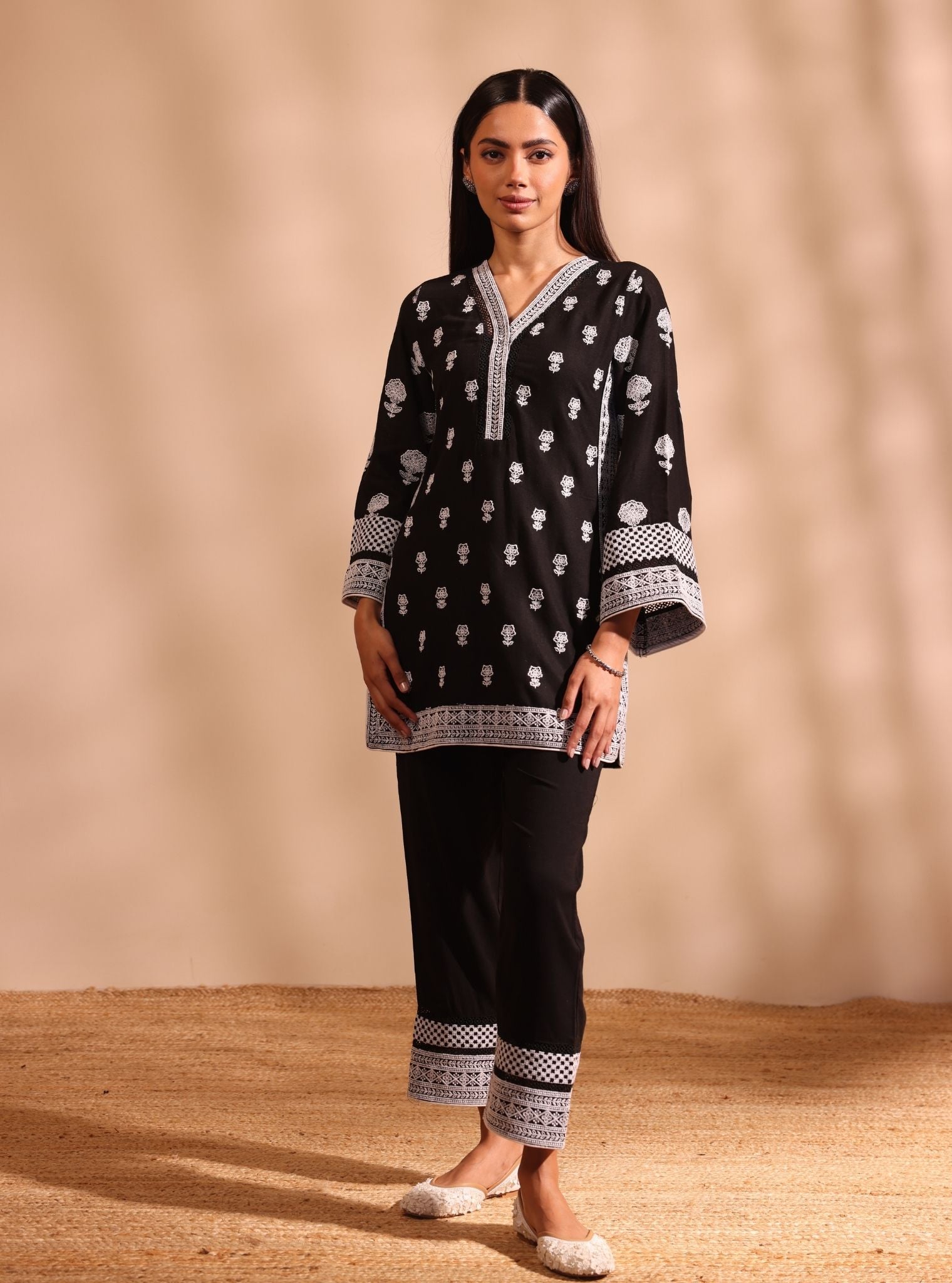 Mulmul Linen Pema Black kurta With Mulmul Linen Pema Black Pant
