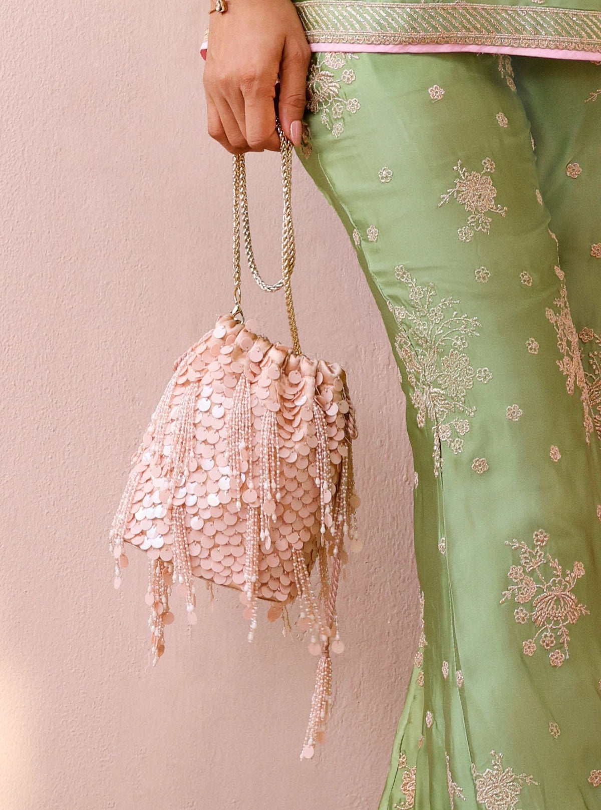 Roze Pink Tassel Potli Bag