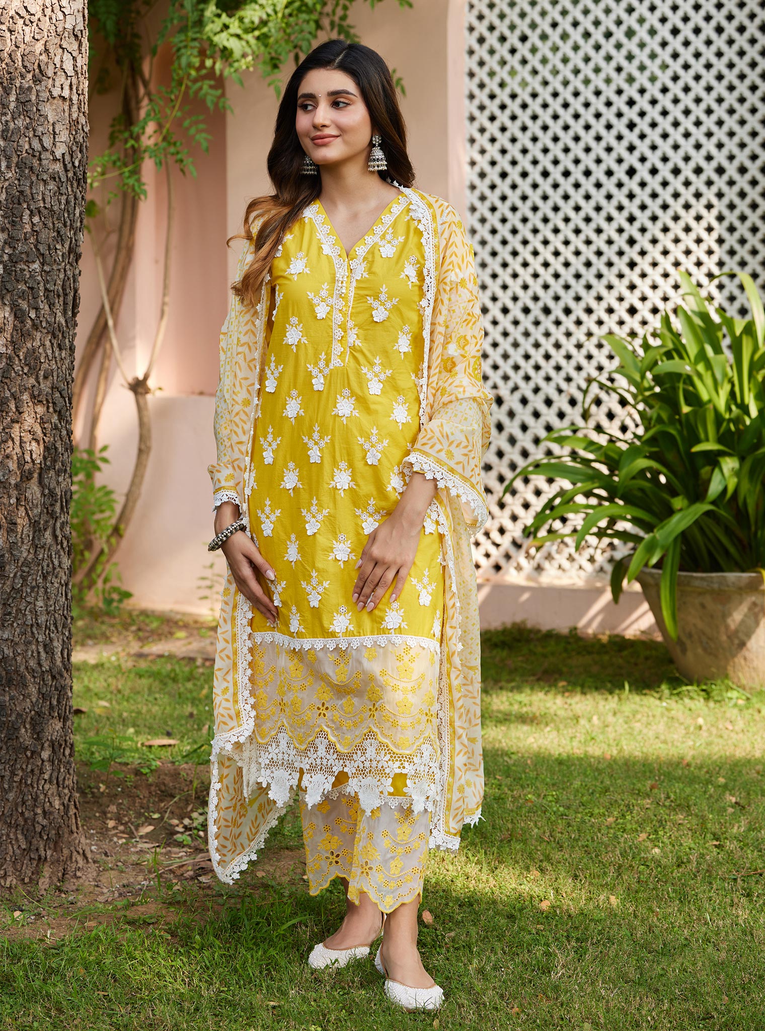 Mulmul Cotton Reeva Yellow Kurta with Mulmul Cotton Reeva Yellow Pant