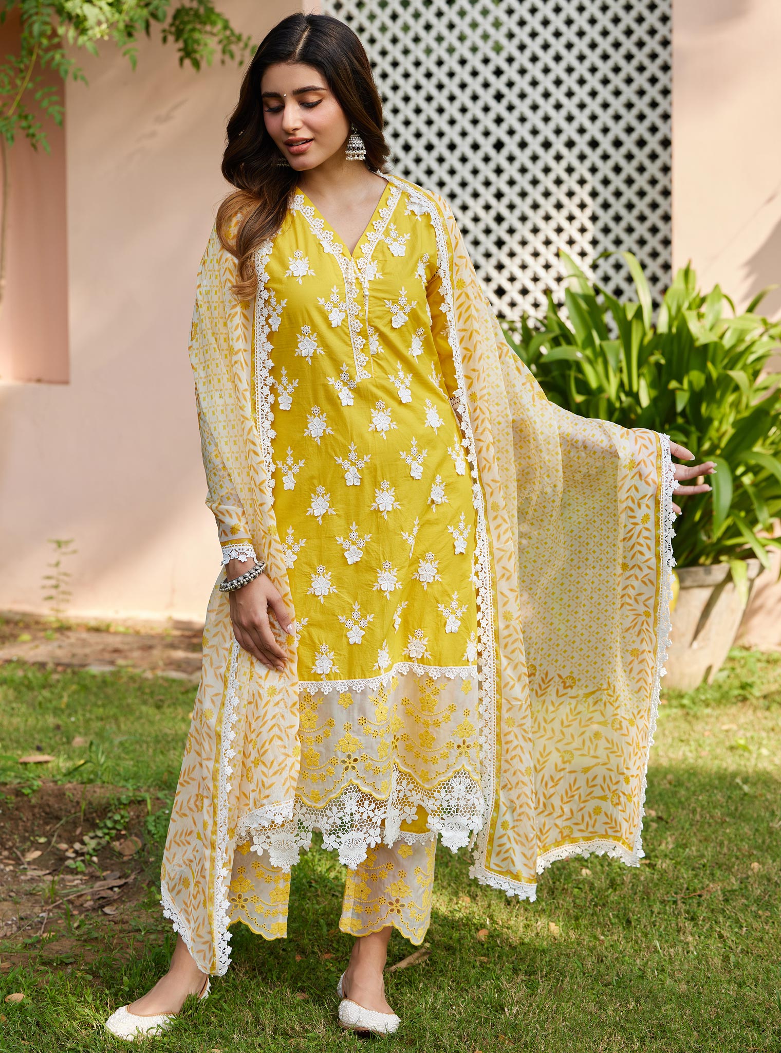 Mulmul Cotton Reeva Yellow Kurta with Mulmul Cotton Reeva Yellow Pant