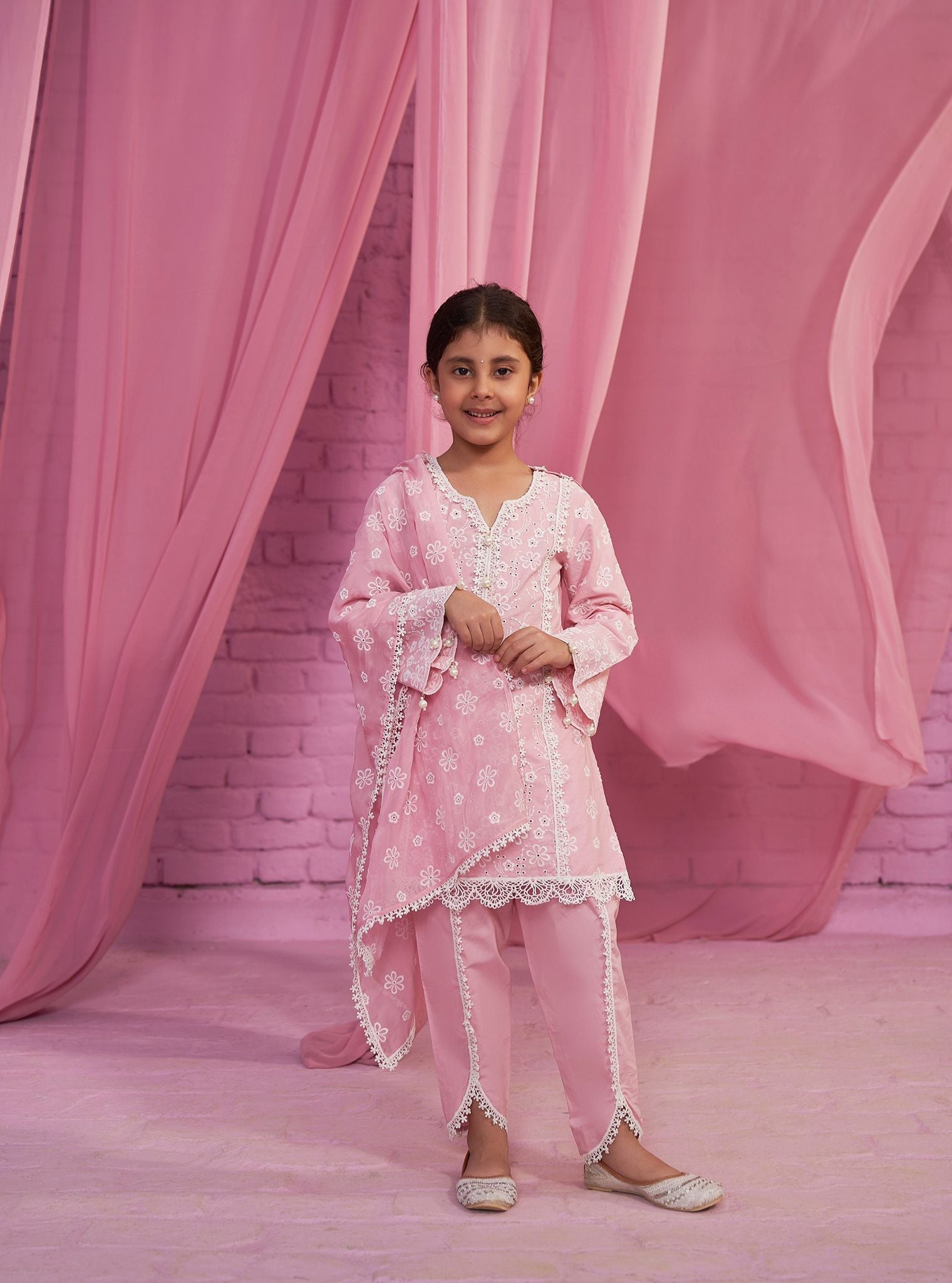 Mulmul Cotton Elin Pink Kurta With Mulmul Cotton Elin Pink Pant