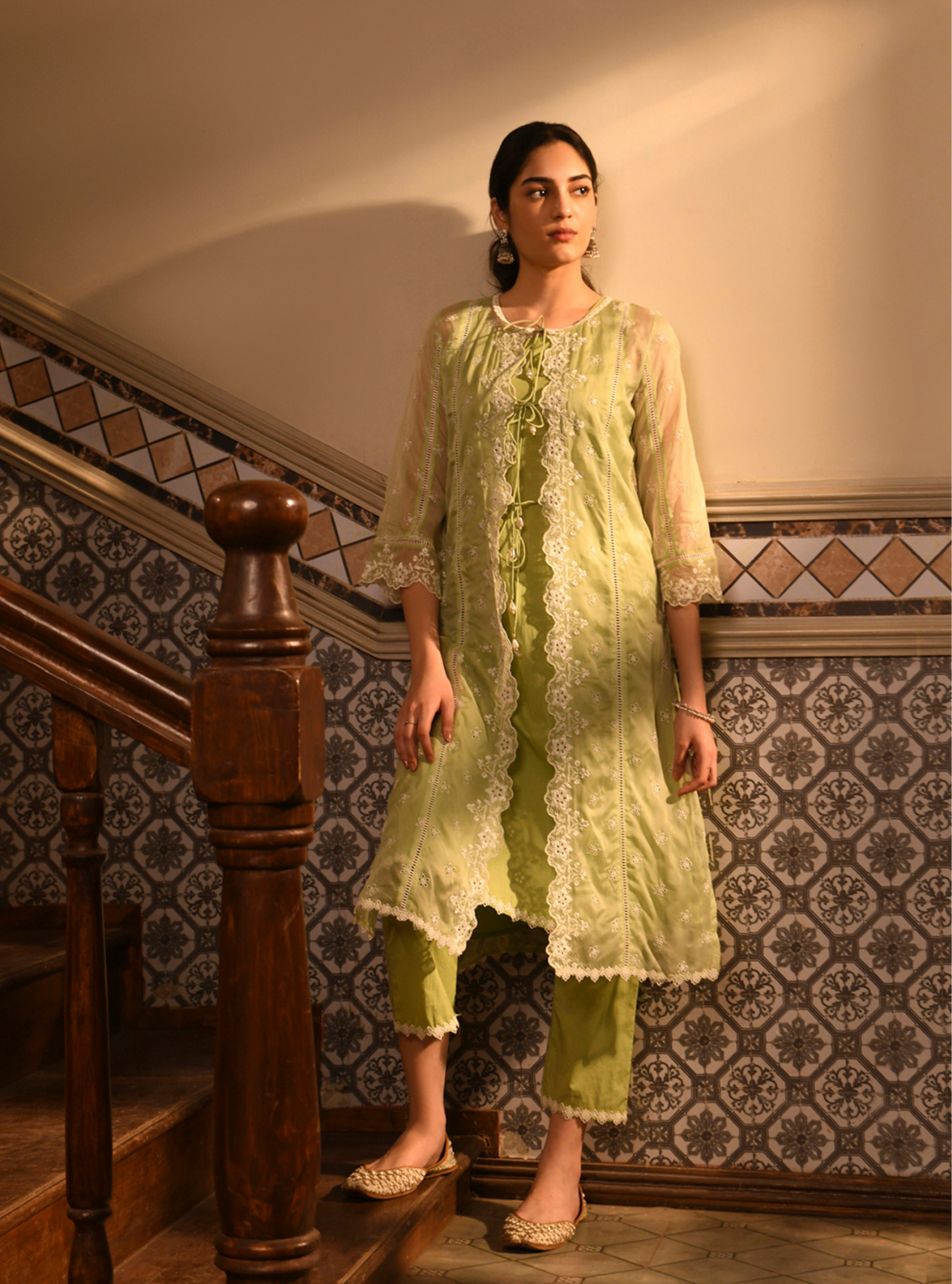 Mulmul Organza Paheli Green Kurta With Mulmul Cotton Paheli Green Pant