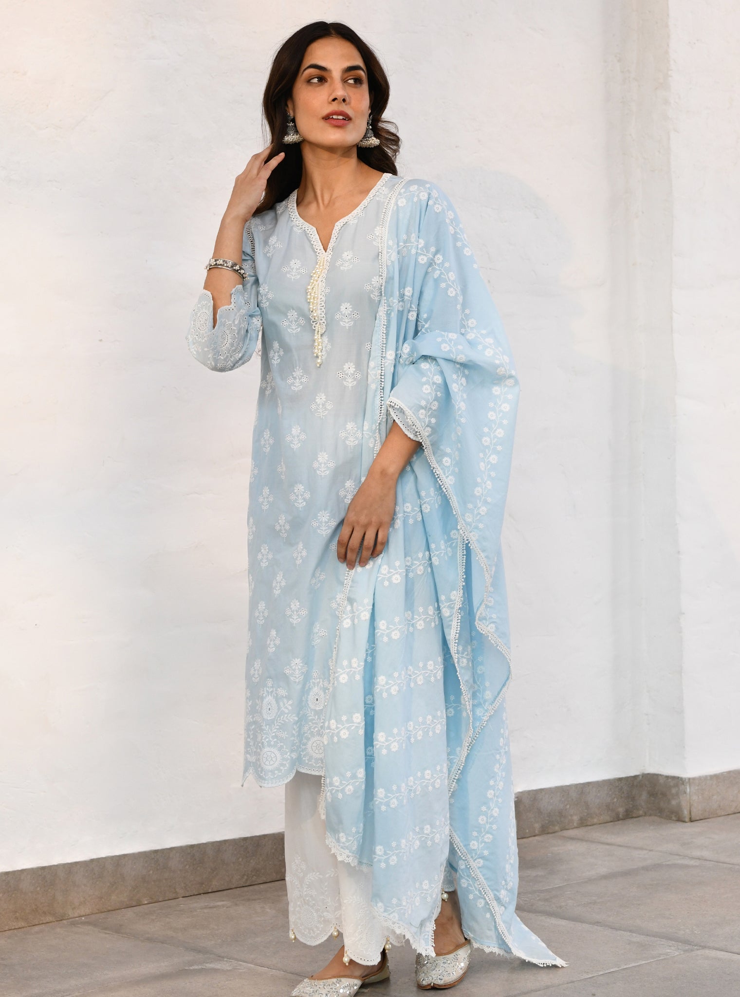 Mulmul Cotton Arpora Blue Kurta With Mulmul Cotton Arpora White Pant