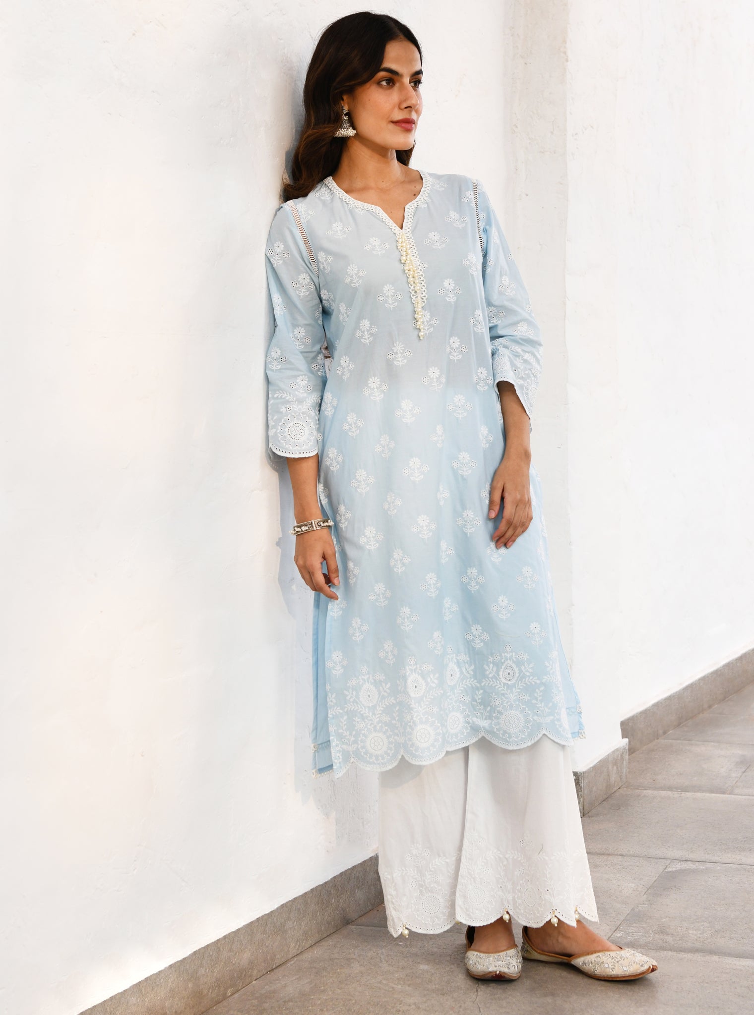 Mulmul Cotton Arpora Blue Kurta With Mulmul Cotton Arpora White Pant