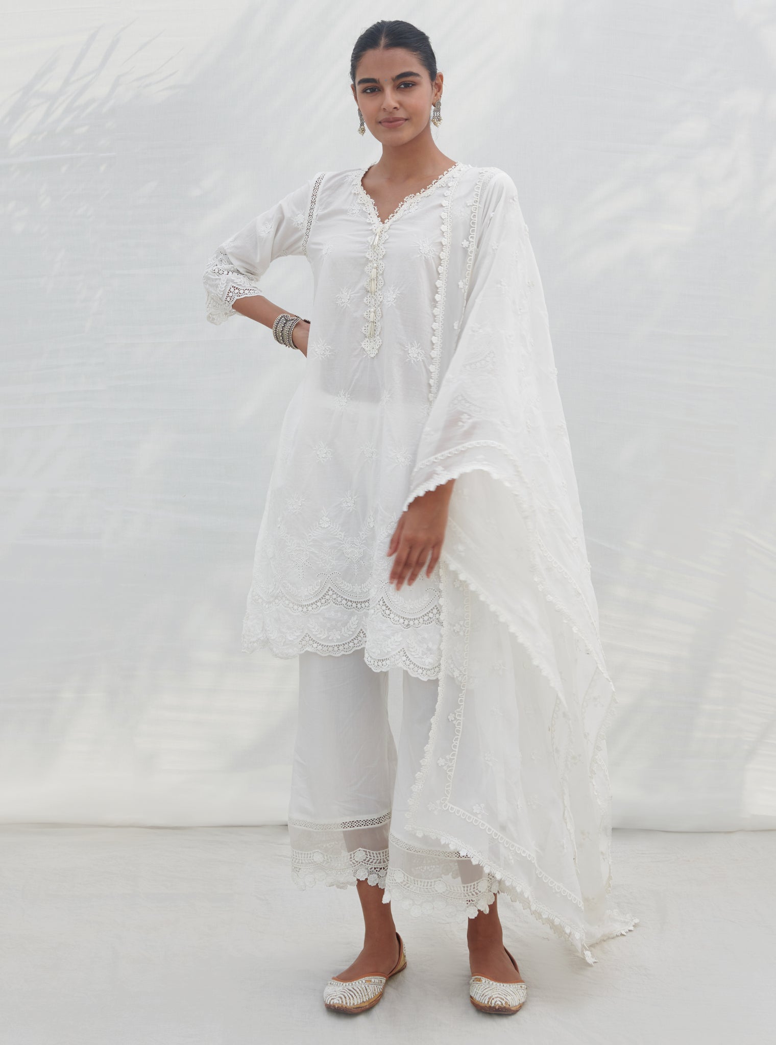 Mulmul Cotton Acoi White Kurta With Mulmul Cotton Floral Lace Flared White Pant