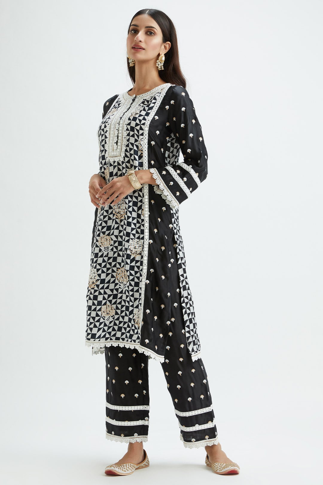 Mulmul Cupro Silk Addle Black Kurta With Addle Black Pant