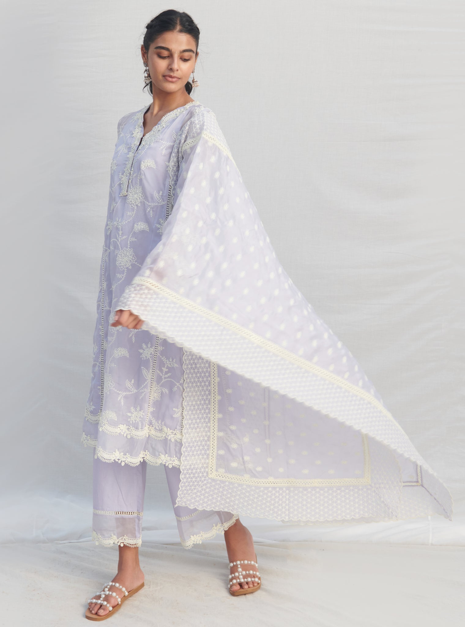 Mulmul Organza Alti Lilac Kurta With Mulmul Cotton Alti Lilac Pant