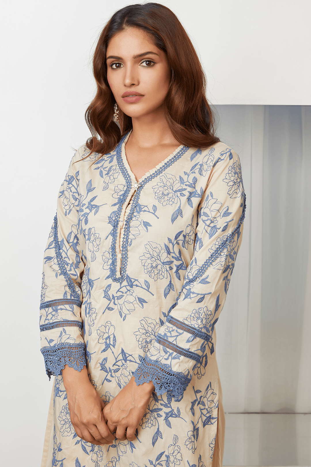 Mulmul Cotton Bianca Kurta With Silt Pyajama