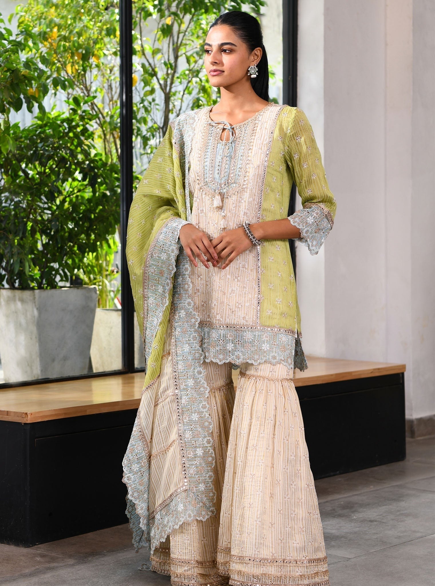 Mulmul Banarsi Birchin Off White Kurta With Birchin Off White Garara