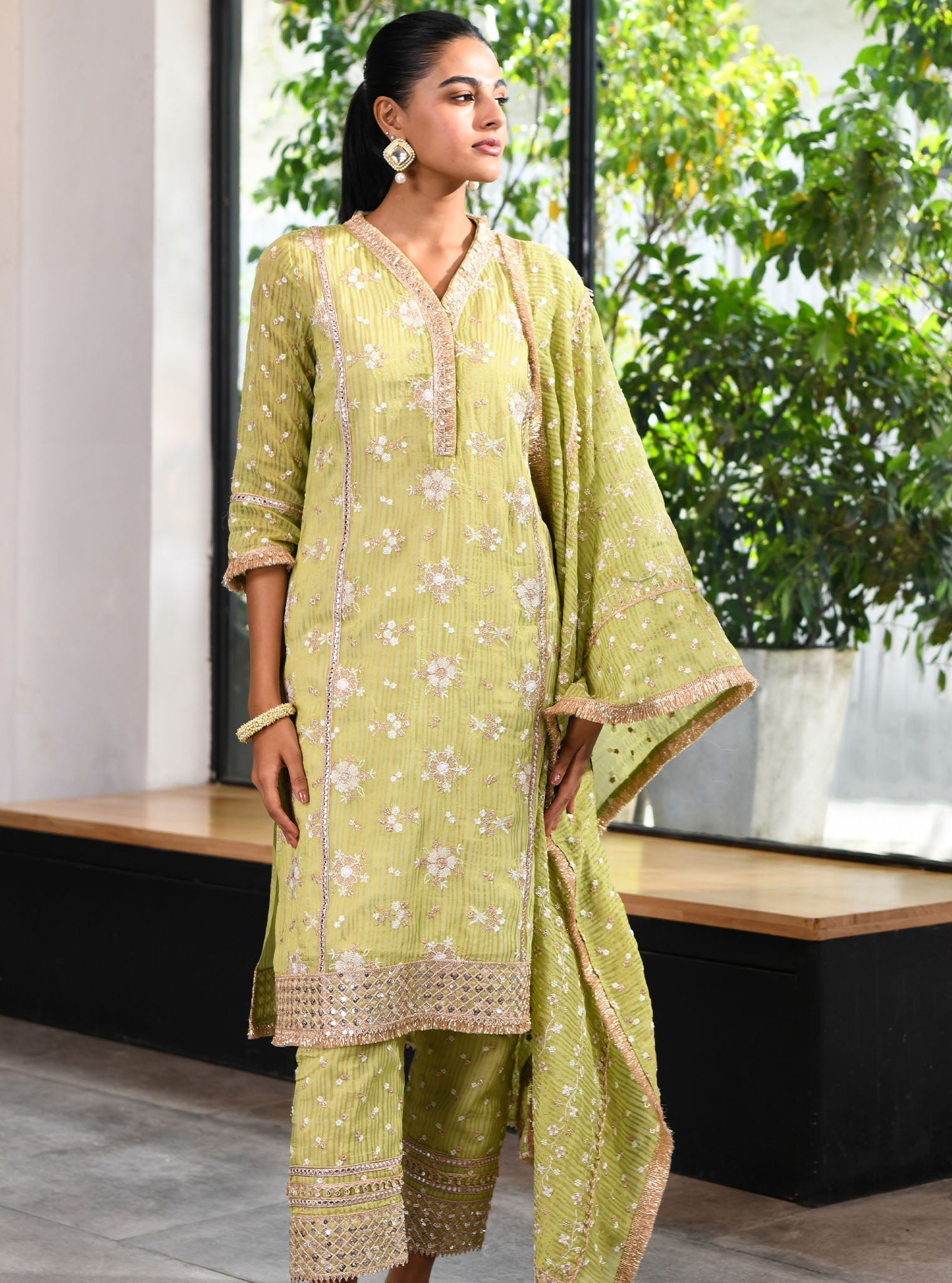 Mulmul Banarsi Carey Green Kurta With Carey Green Pant