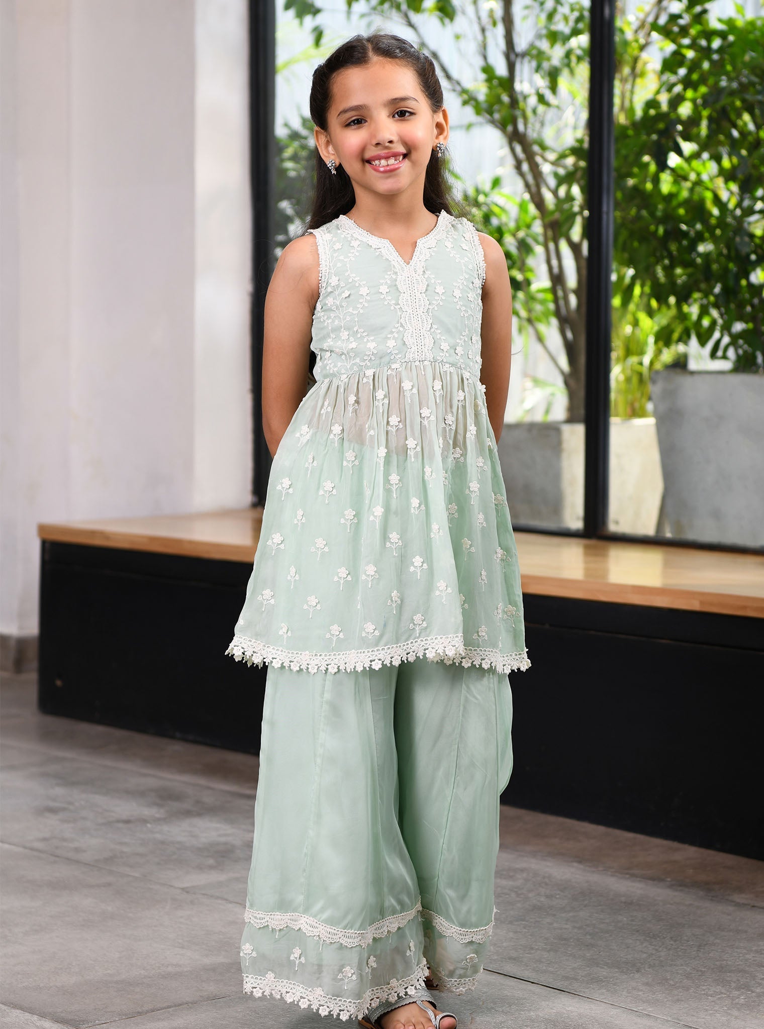 Mulmul Organza Destiny Green Kurta With Destiny Green Sharara