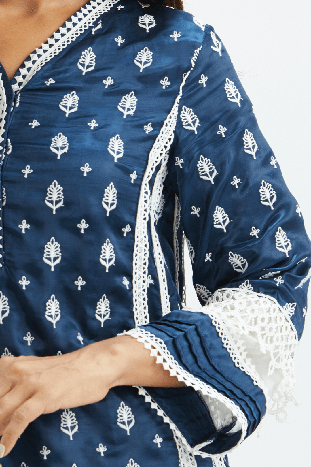 Mulmul CUPRO SATIN LAKESHORE KURTA With COTTON TWO LACE PALAZZO