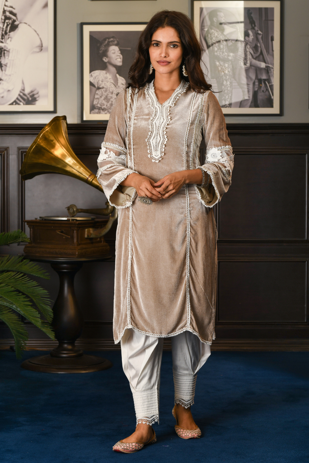 Makhmal Areca Kurta with Front Pleated Pyajama