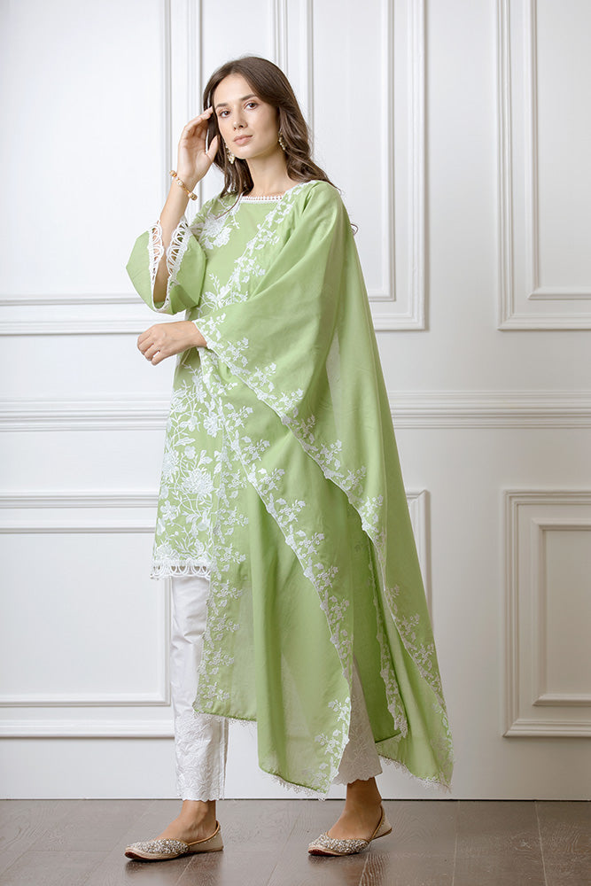 Mulmul Cecilia Green Kurta With Floral Embroidered Pyajamas