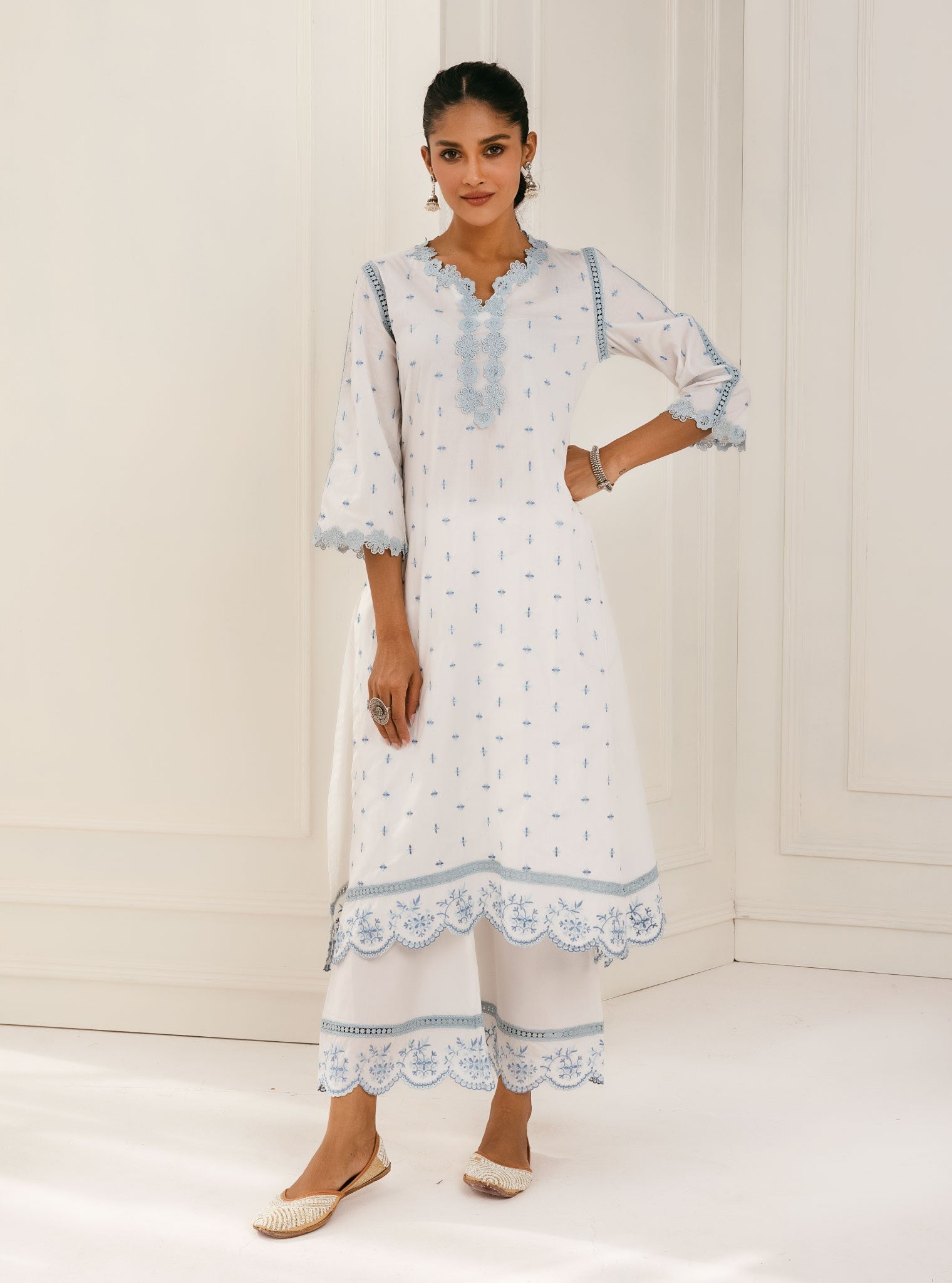 Mulmul Cotton Phey White Kurta With Phey White Palazzo