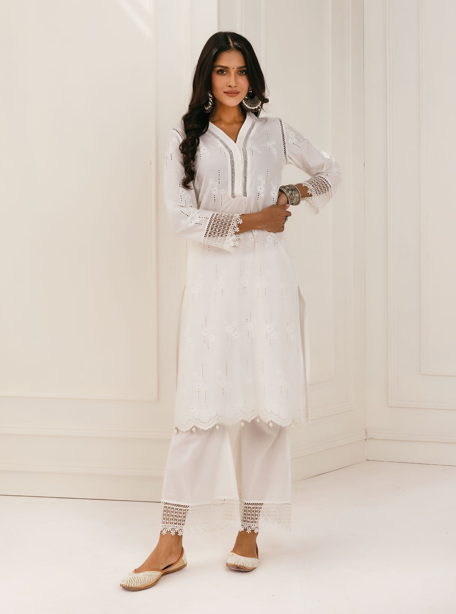 Mulmul Cotton Riwa White Kurta With Riwa White Palazzo