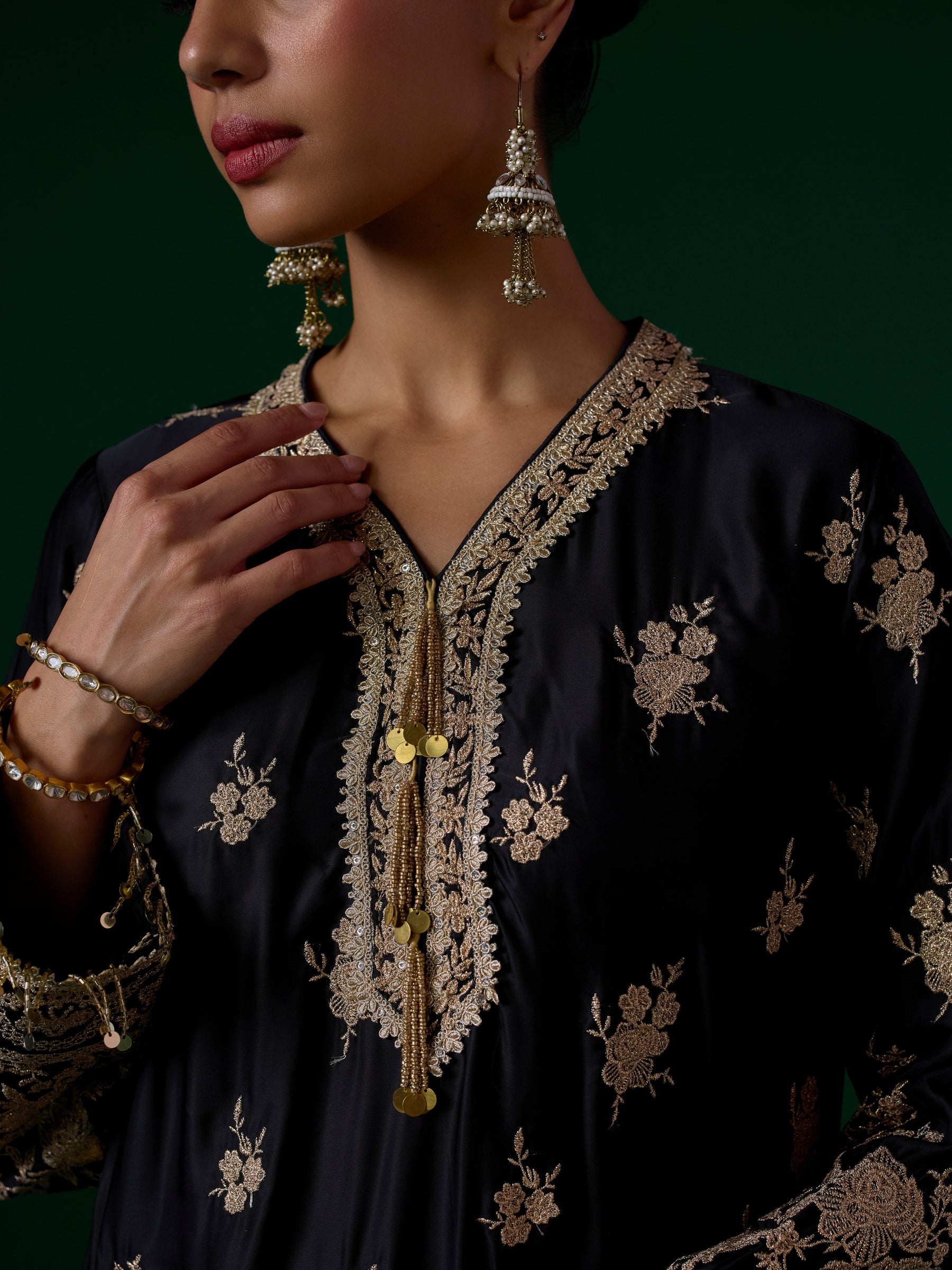 Saaj Cupro Satin Black Kurta Set