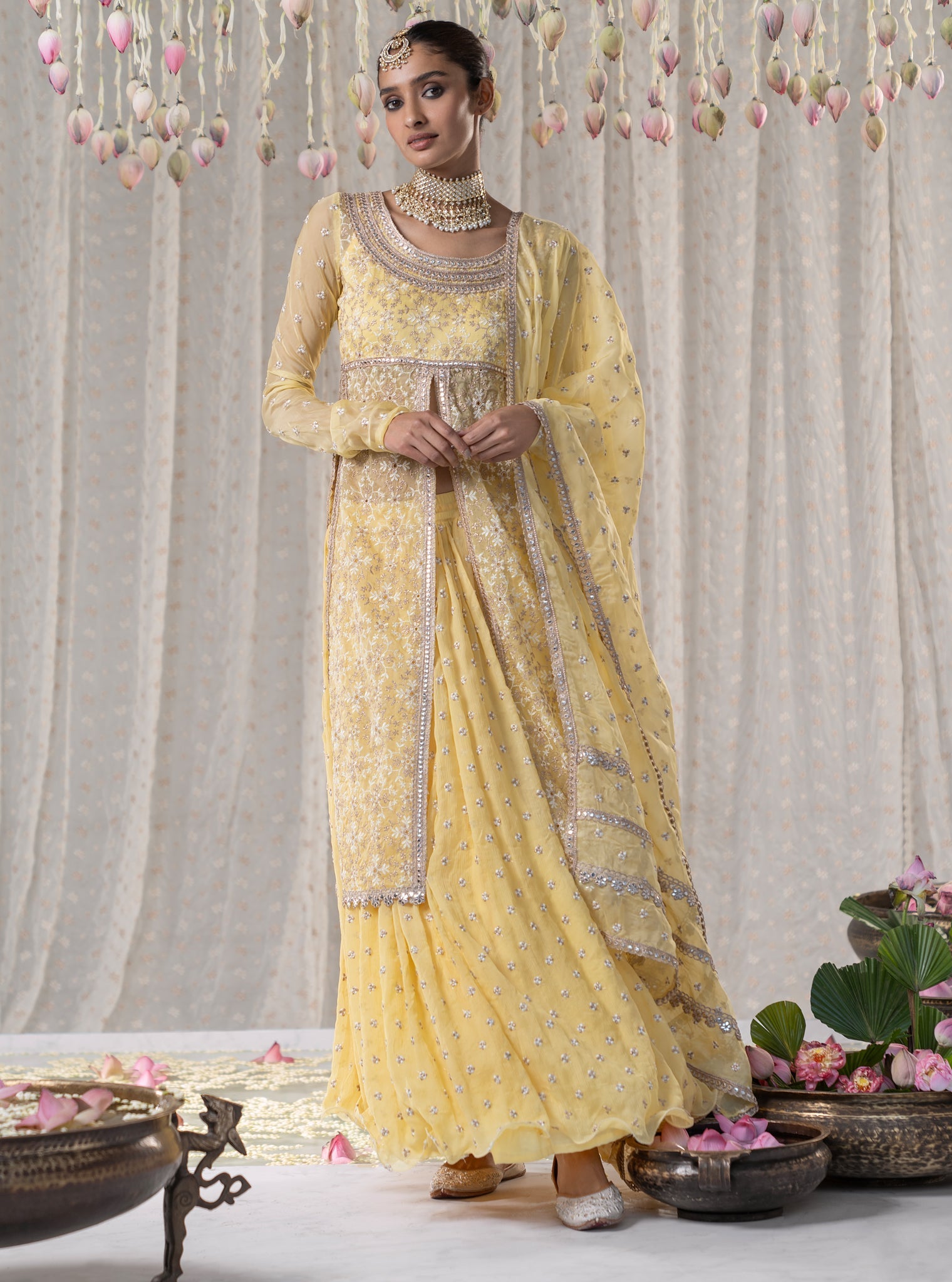 Mulmul Organza Sajda Yellow Kurta With Mulmul Chiffon Sajda Yellow Skirt