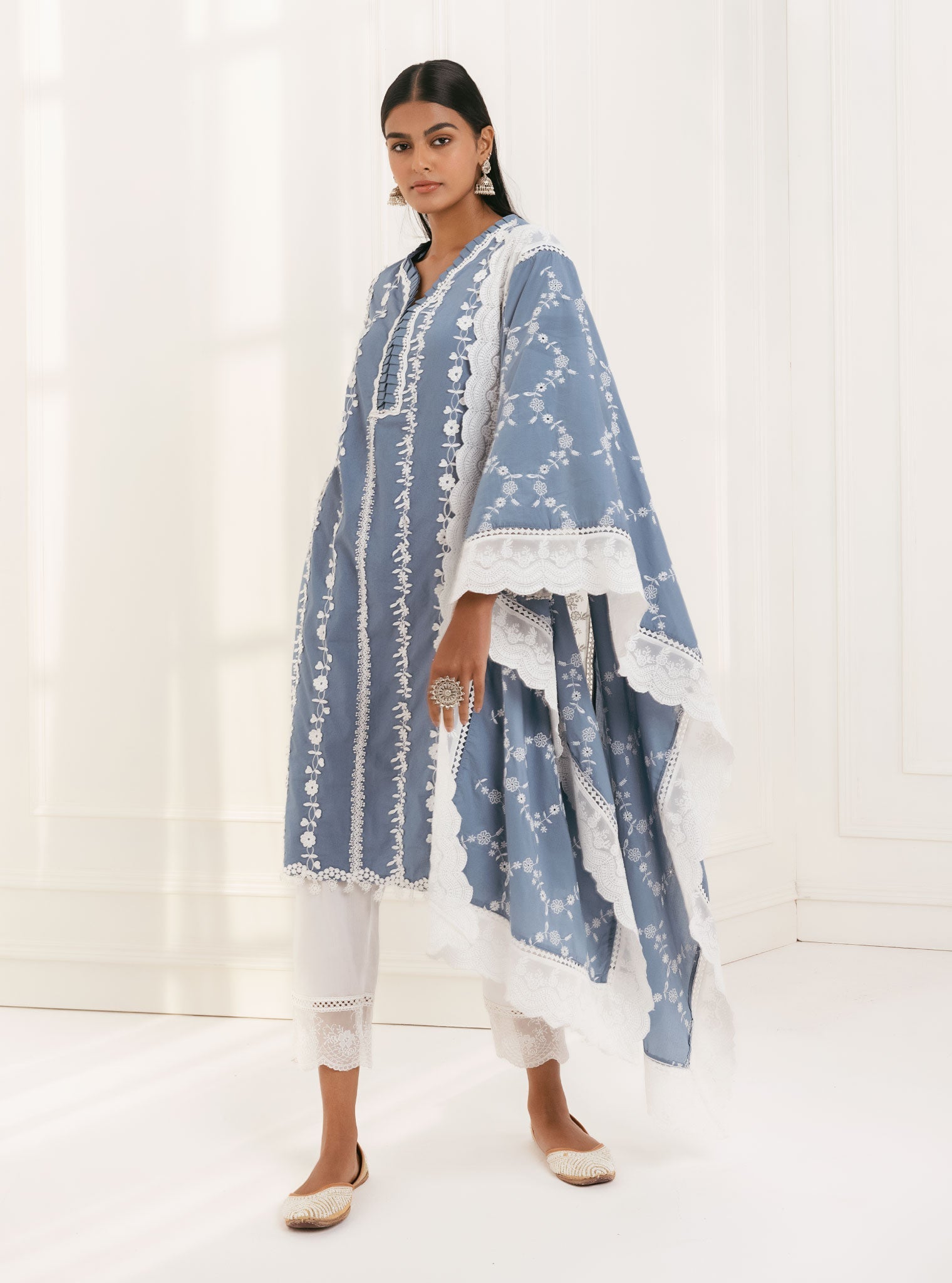 Mulmul Cotton Sainj Blue Kurta With Embroidered Organza Scallop White Pant