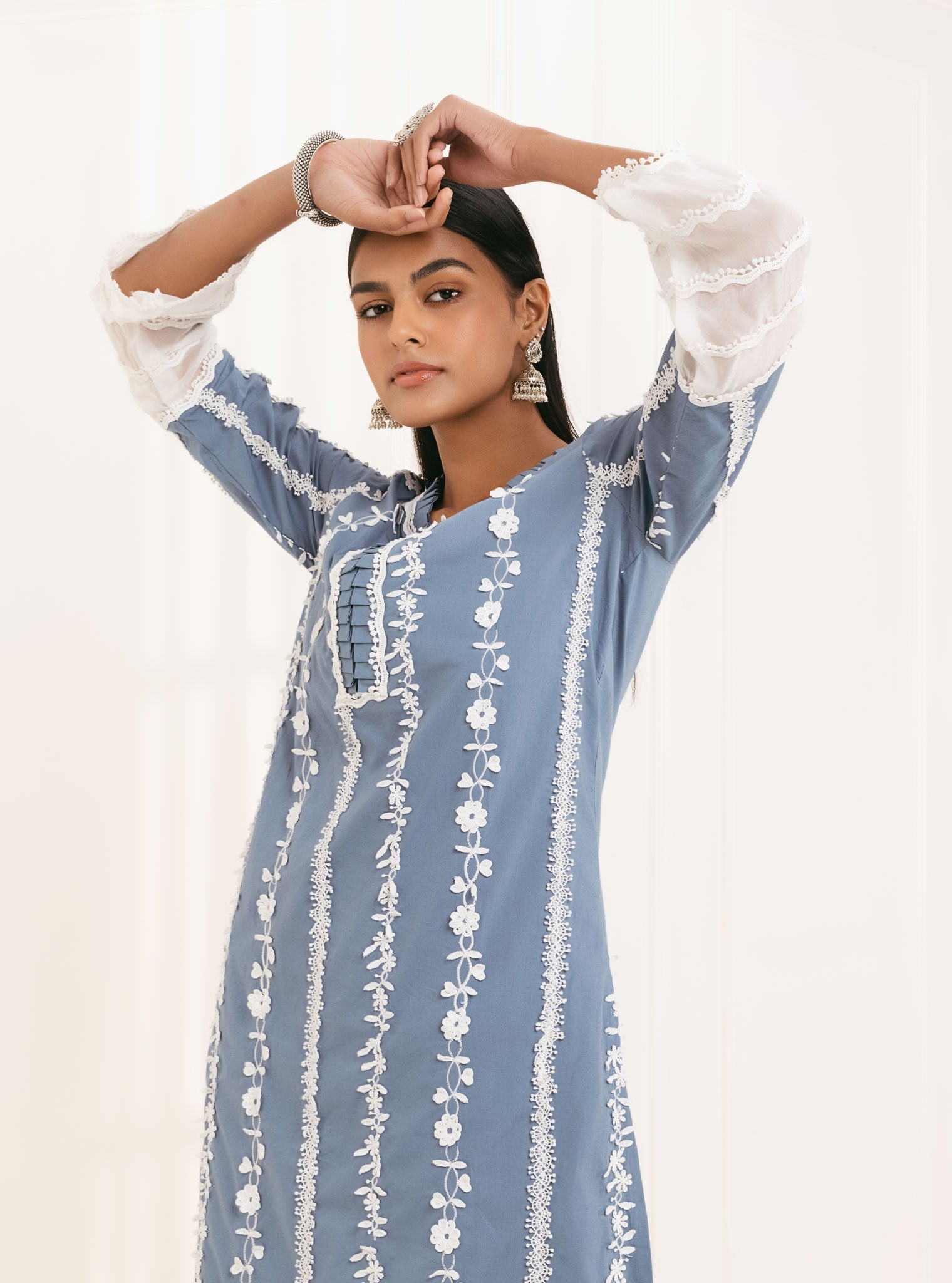 Mulmul Cotton Sainj Blue Kurta With Embroidered Organza Scallop White Pant