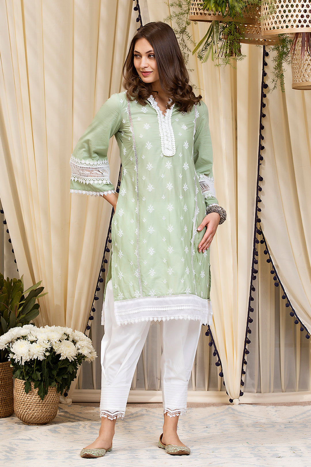 Mulmul Cotton Sandra Kurta With Front Pleated Pyajama