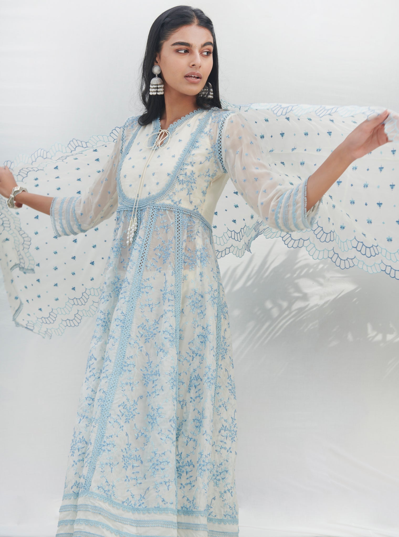 Mulmul Supima Cotton Aldona White Dupatta