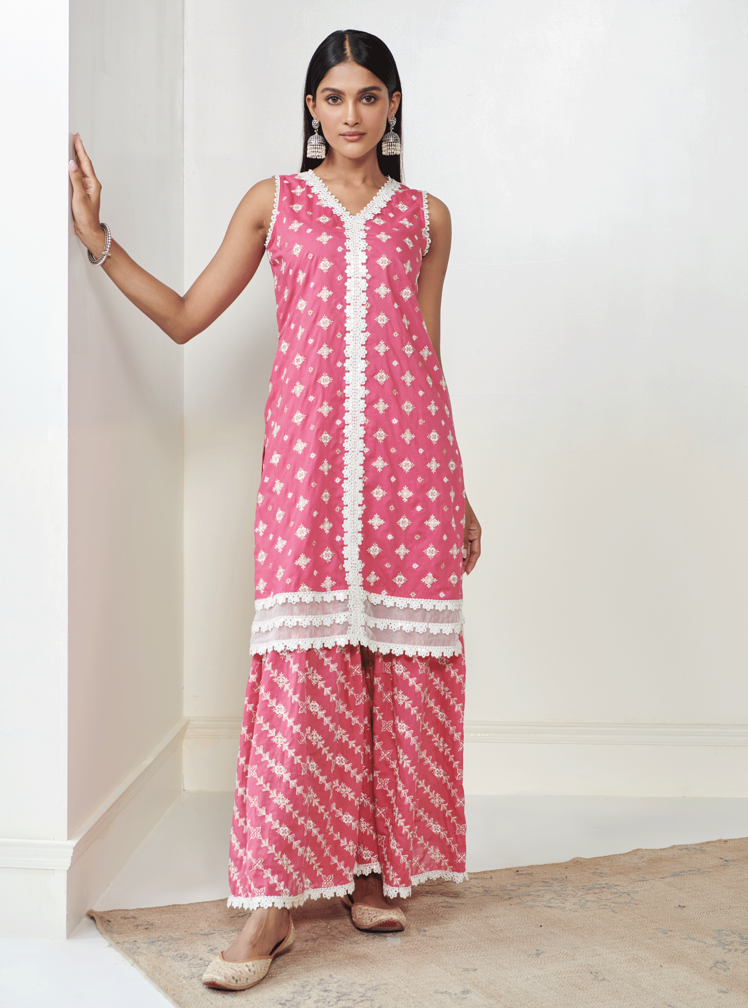 Mulmul Cotton Serenity Fuchsia Kurta With Serenity Fuchsia Sharara